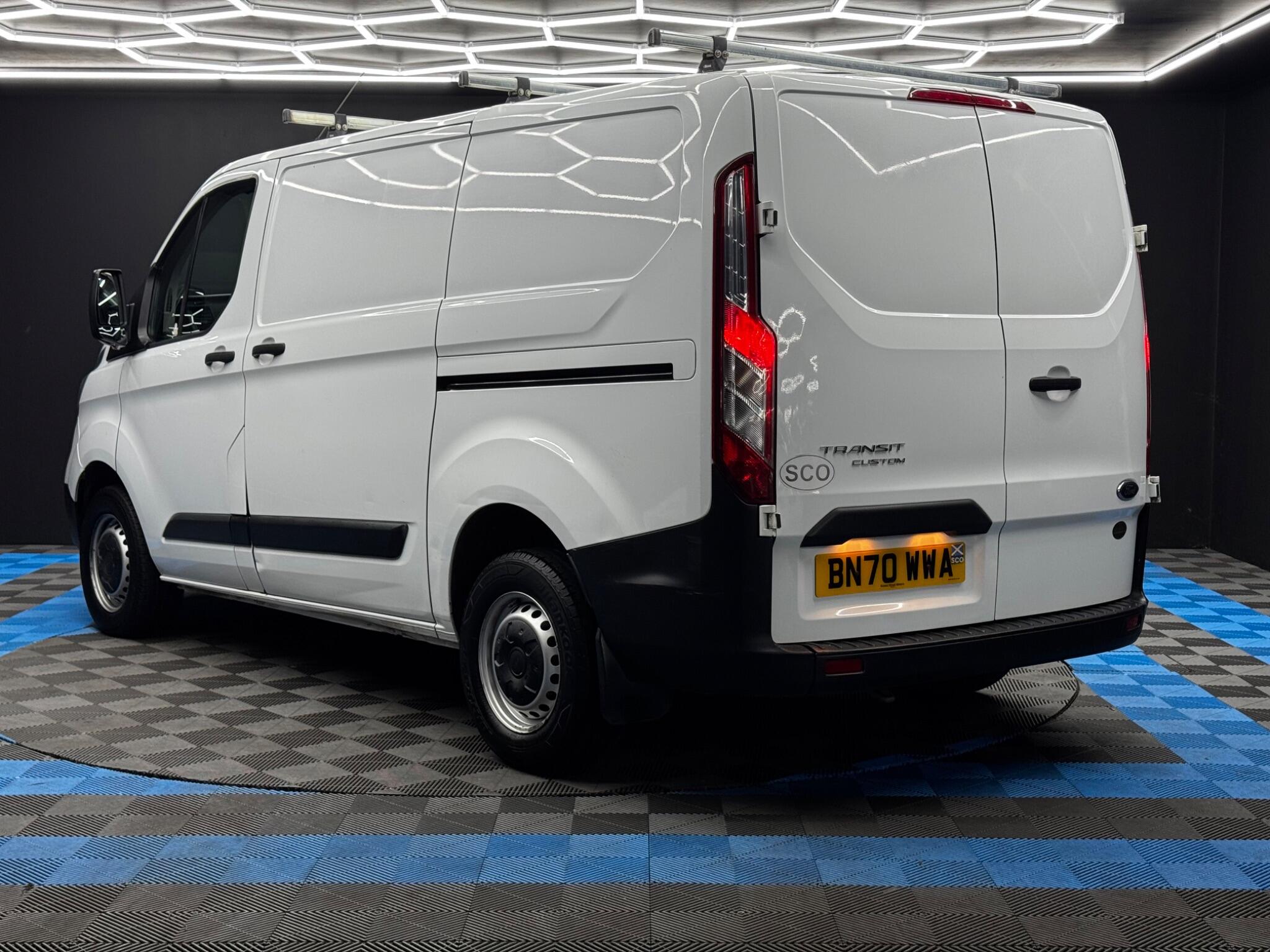 Ford Transit Custom 2.0 300 EcoBlue Leader L1 H1 Euro 6 (s/s) 5dr 5dr Manual 2025