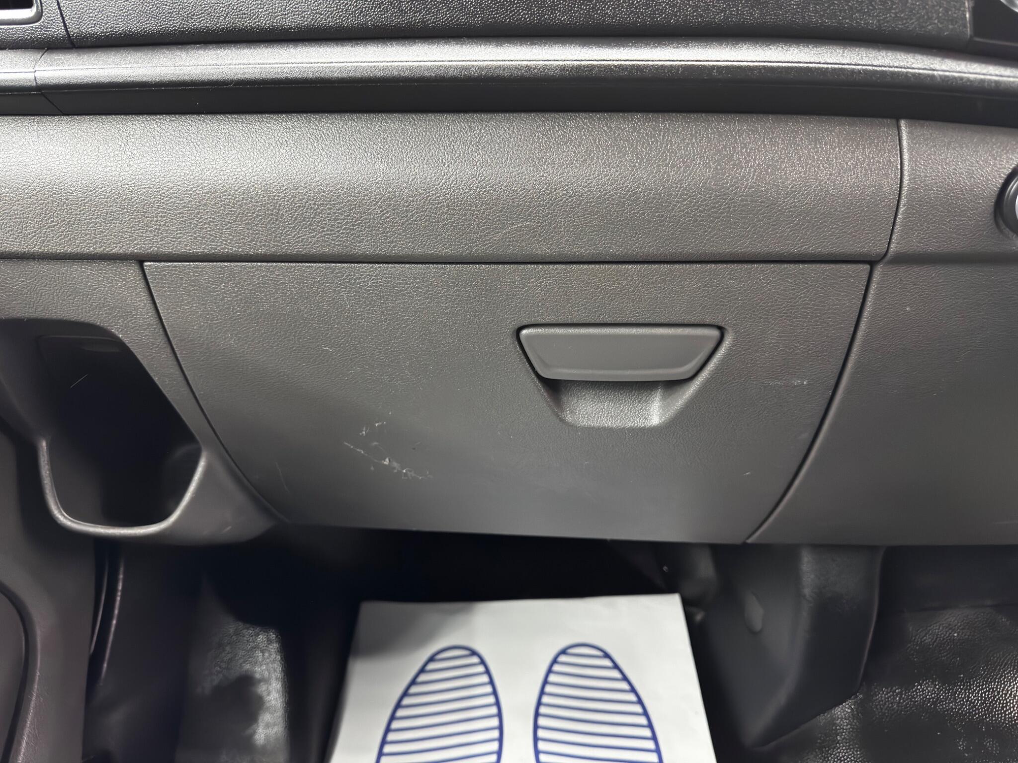 Ford Transit Custom 2.0 300 EcoBlue Leader L1 H1 Euro 6 (s/s) 5dr 5dr Manual 2025