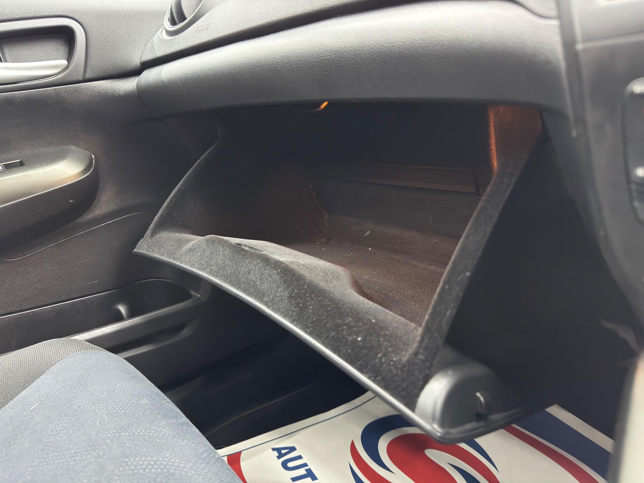 Honda Civic 1.8 i-VTEC ES-T Euro 5 (s/s) 5dr 5dr Manual 2026