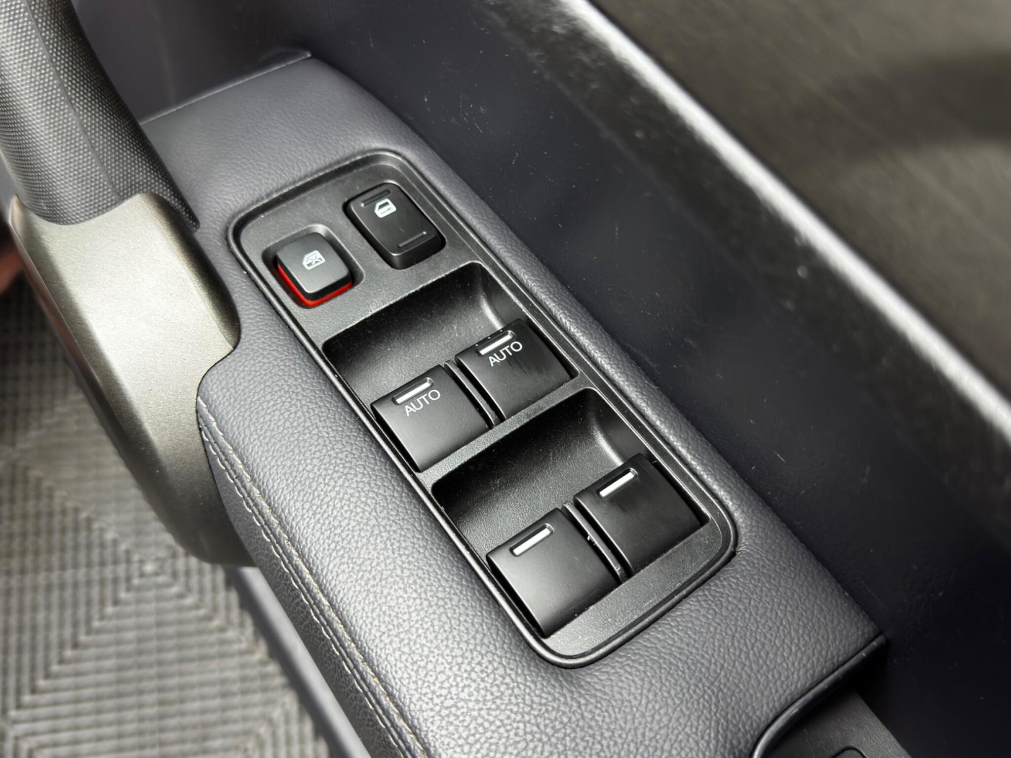 Honda CR-V 2.0 i-VTEC EX 4WD Euro 5 5dr 5dr Manual 2025