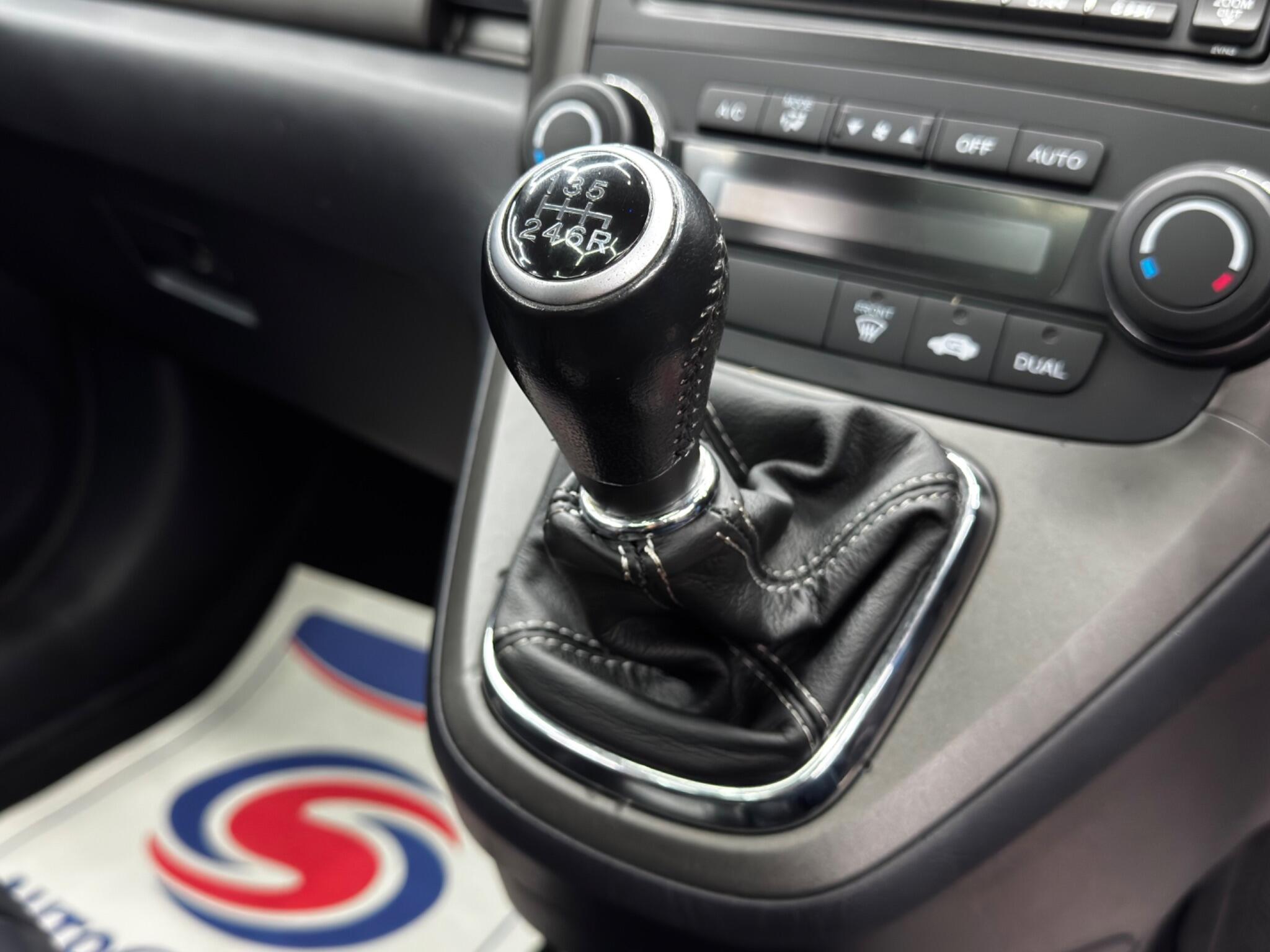 Honda CR-V 2.0 i-VTEC EX 4WD Euro 5 5dr 5dr Manual 2025