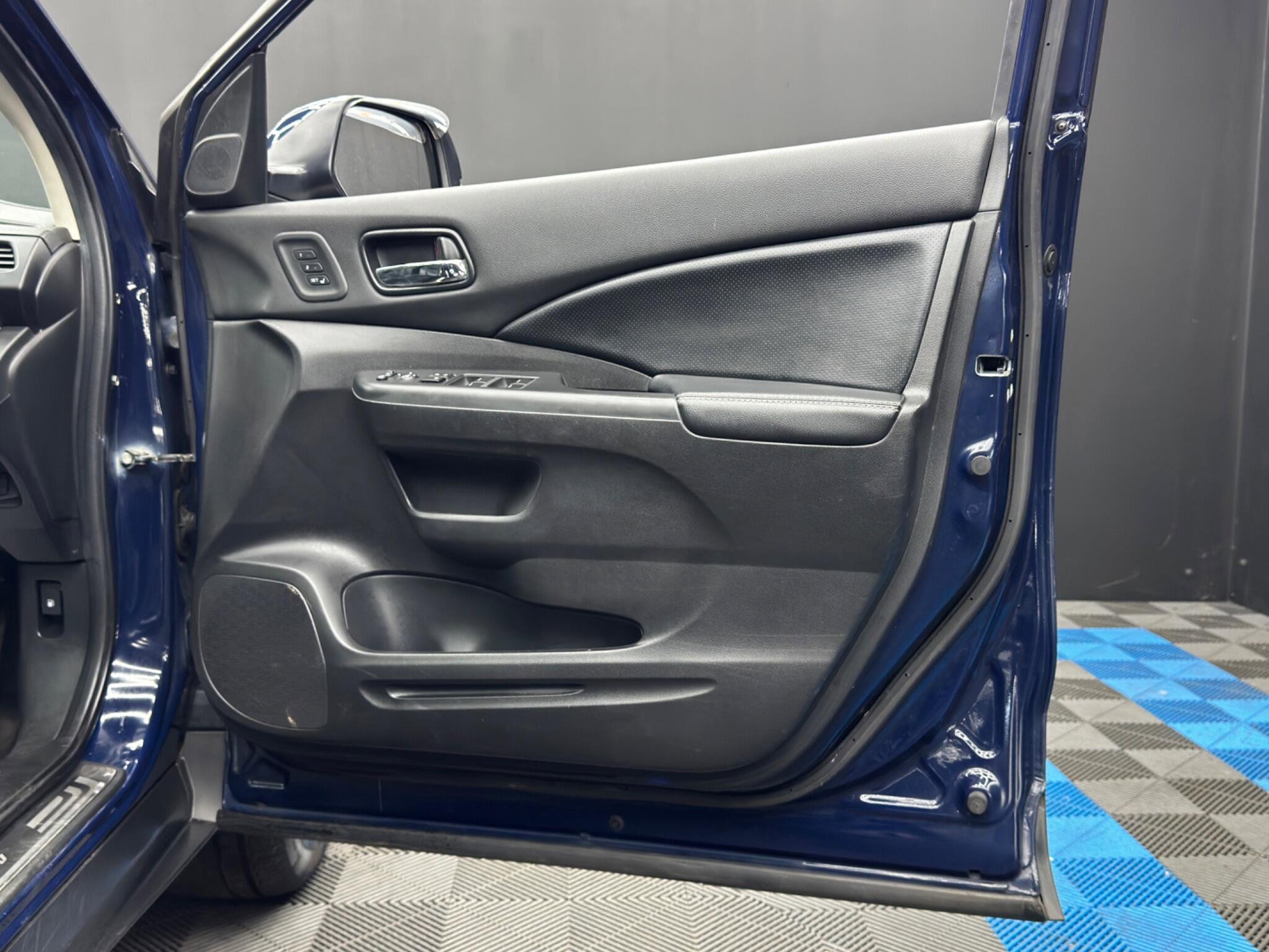 Honda CR-V 2.0 i-VTEC EX 4WD Euro 5 (s/s) 5dr 5dr Manual 2026
