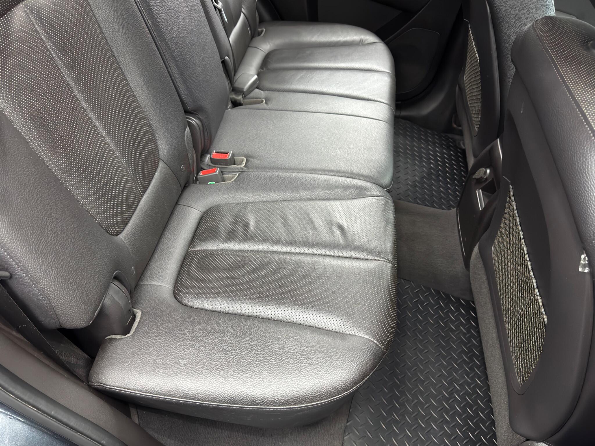 Hyundai Santa Fe 2.2 CRDi Premium Auto 4WD Euro 5 5dr (5 seat) 5dr Automatic 2026