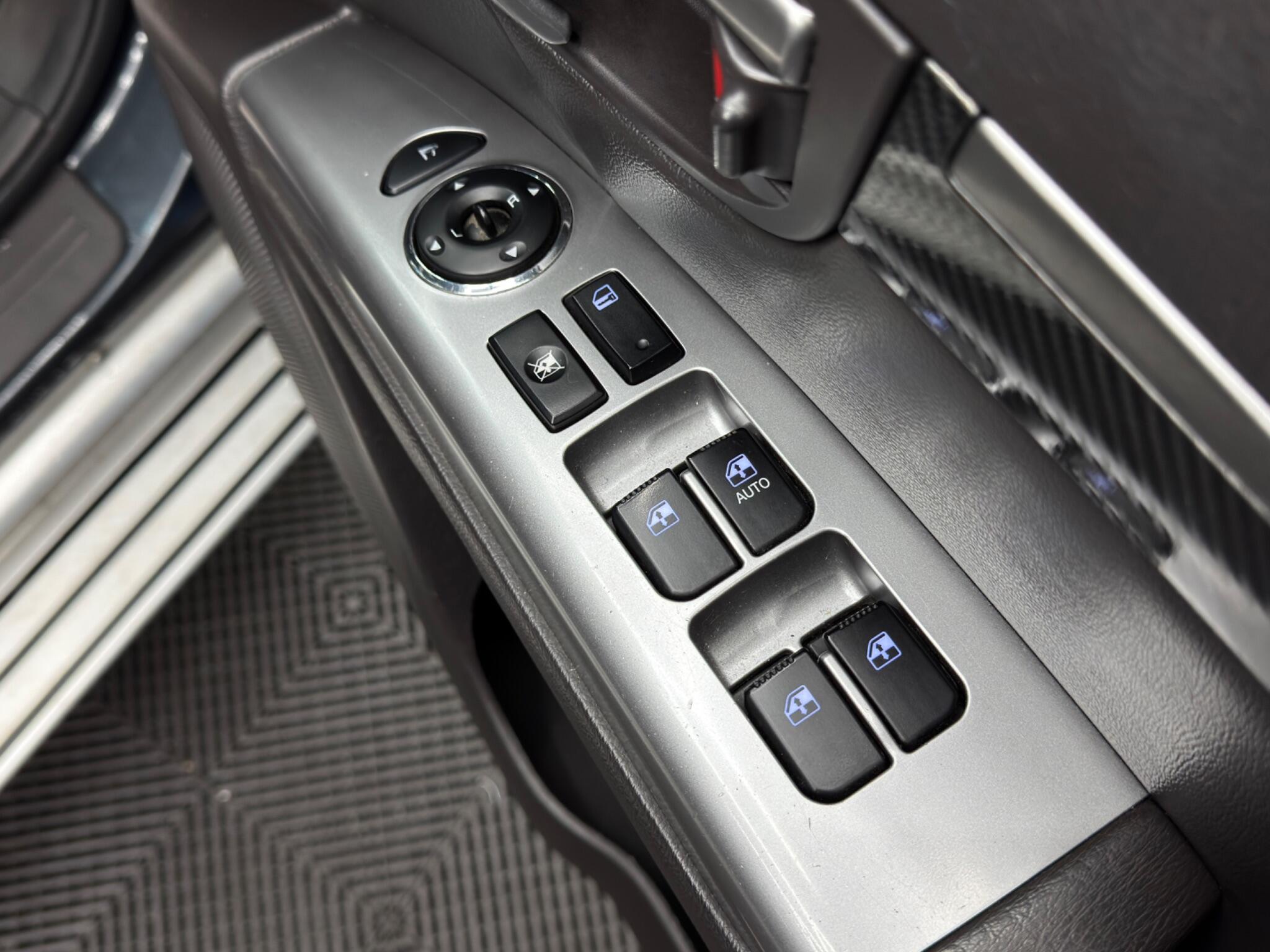 Hyundai Santa Fe 2.2 CRDi Premium Auto 4WD Euro 5 5dr (5 seat) 5dr Automatic 2026