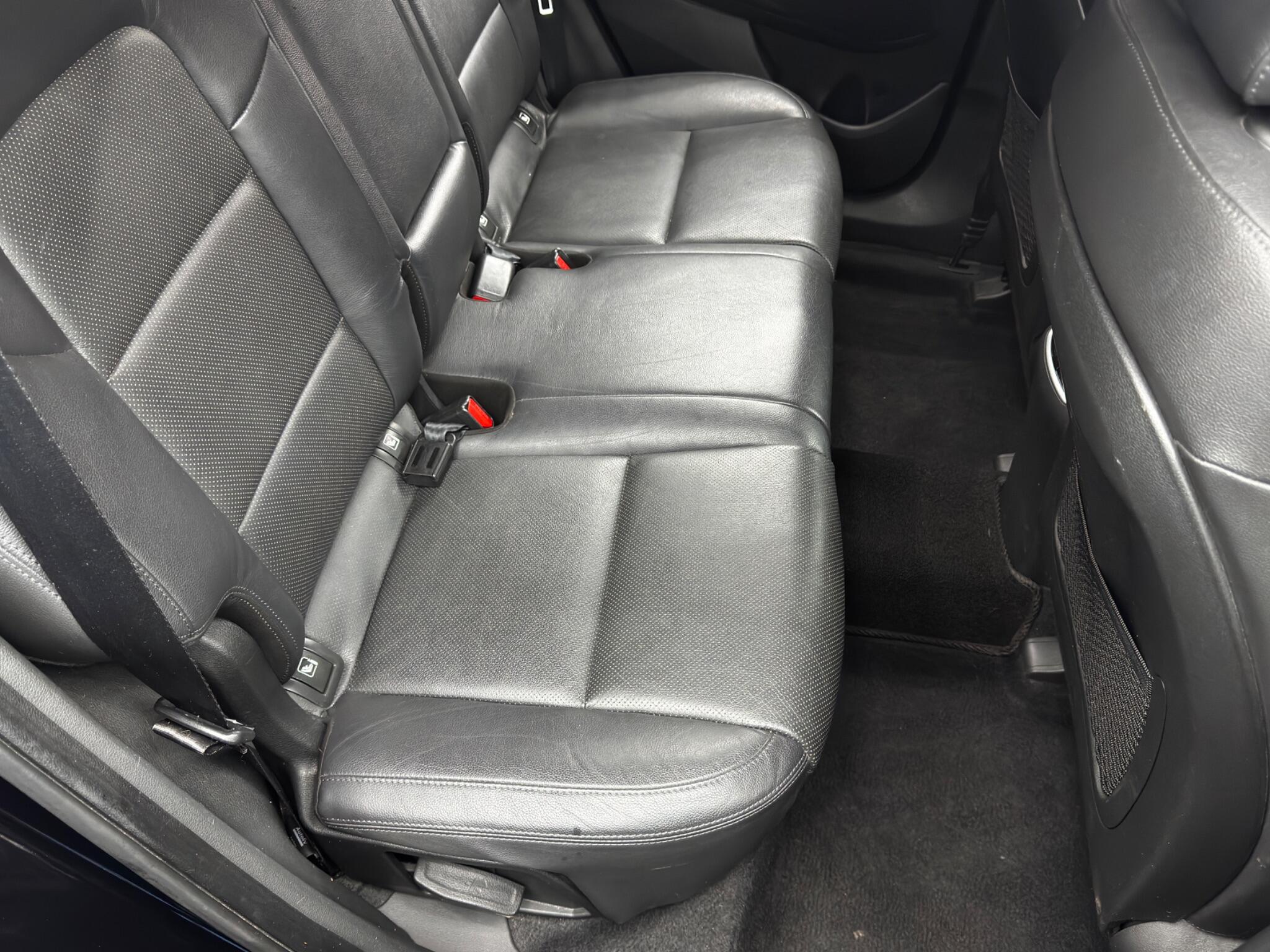 Hyundai Tucson 1.7 CRDi Blue Drive Premium Euro 6 (s/s) 5dr 5dr Manual 2025