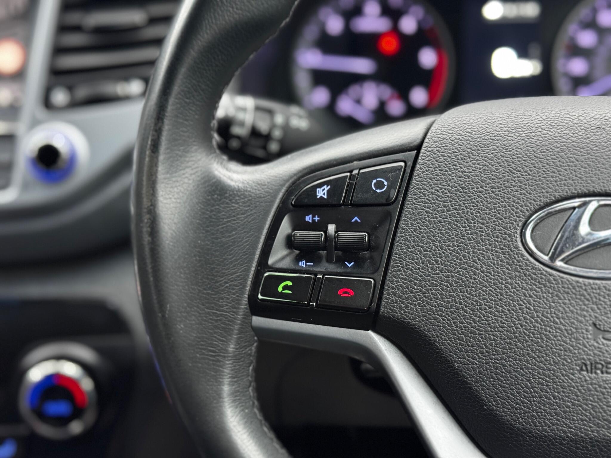 Hyundai Tucson 1.7 CRDi Blue Drive Premium Euro 6 (s/s) 5dr 5dr Manual 2025