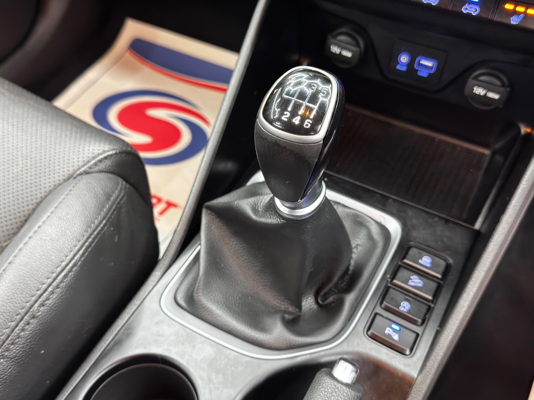 Hyundai Tucson 1.7 CRDi Blue Drive Premium Euro 6 (s/s) 5dr 5dr Manual 2025