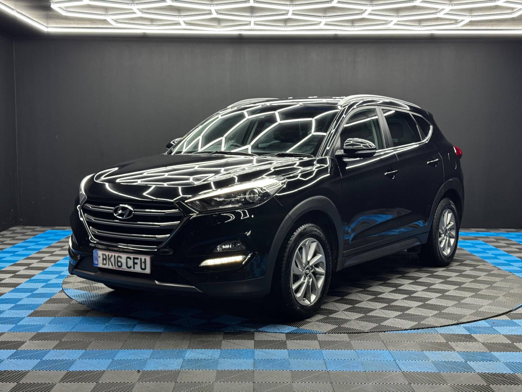 Hyundai Tucson 1.7 CRDi Blue Drive Premium Euro 6 (s/s) 5dr 5dr Manual 2025