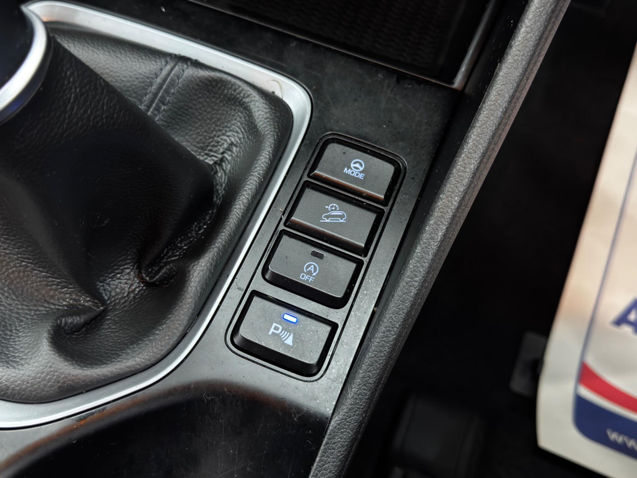 Hyundai Tucson 1.7 CRDi Blue Drive Premium Euro 6 (s/s) 5dr 5dr Manual 2025