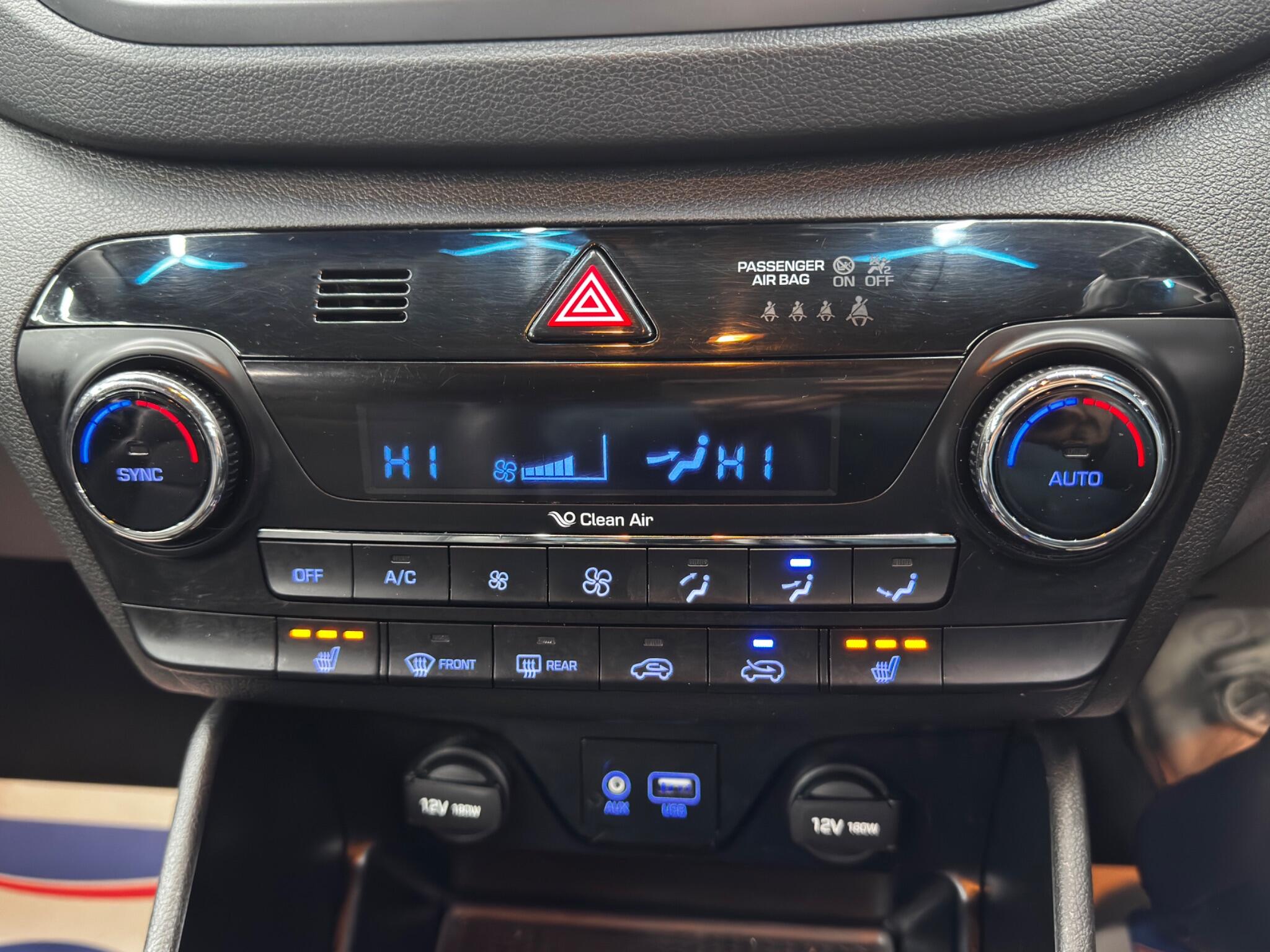 Hyundai Tucson 1.7 CRDi Blue Drive Premium Euro 6 (s/s) 5dr 5dr Manual 2025