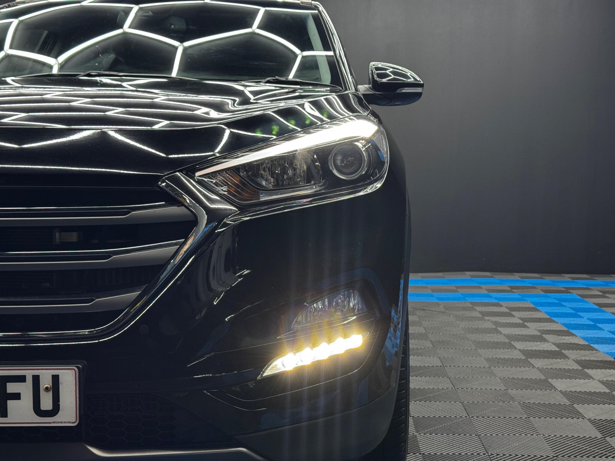 Hyundai Tucson 1.7 CRDi Blue Drive Premium Euro 6 (s/s) 5dr 5dr Manual 2025