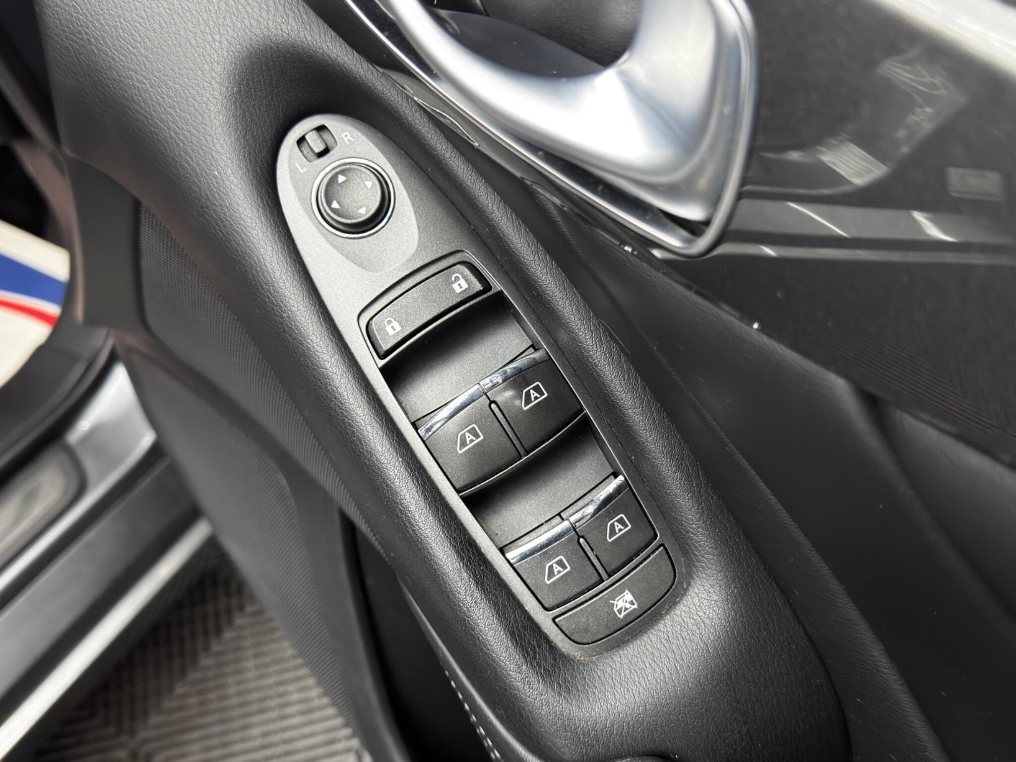 Infiniti Q50 2.2d Executive Auto Euro 6 (s/s) 4dr 4dr Automatic 2025