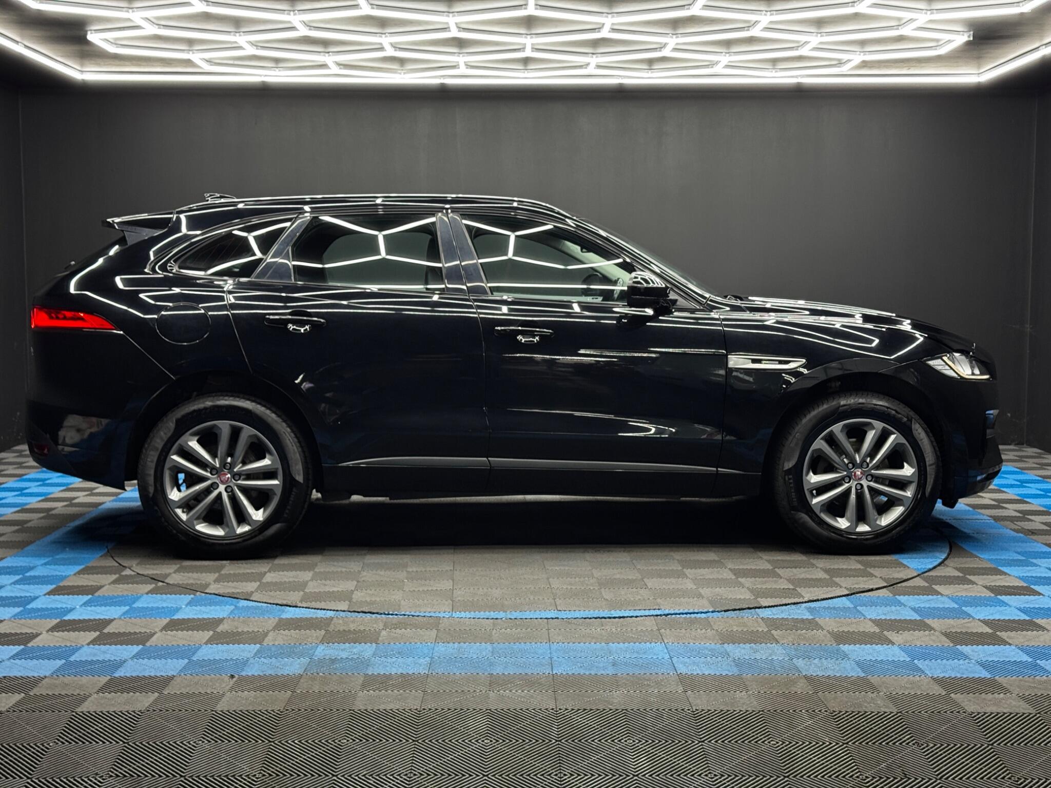 Jaguar F-PACE 2.0 D180 R-Sport AWD Euro 6 (s/s) 5dr 5dr Manual 2025