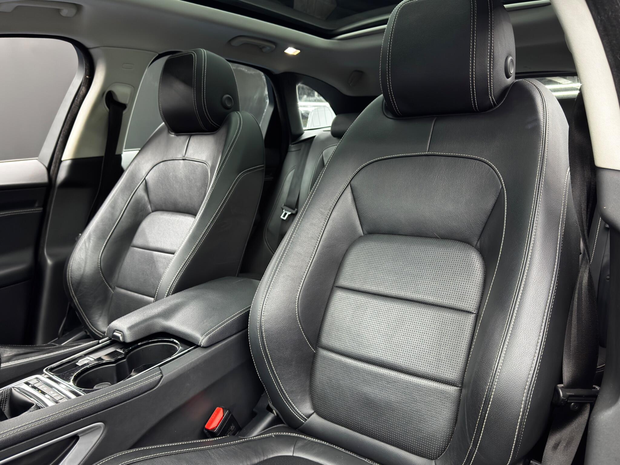 Jaguar F-PACE 2.0 D180 R-Sport AWD Euro 6 (s/s) 5dr 5dr Manual 2025