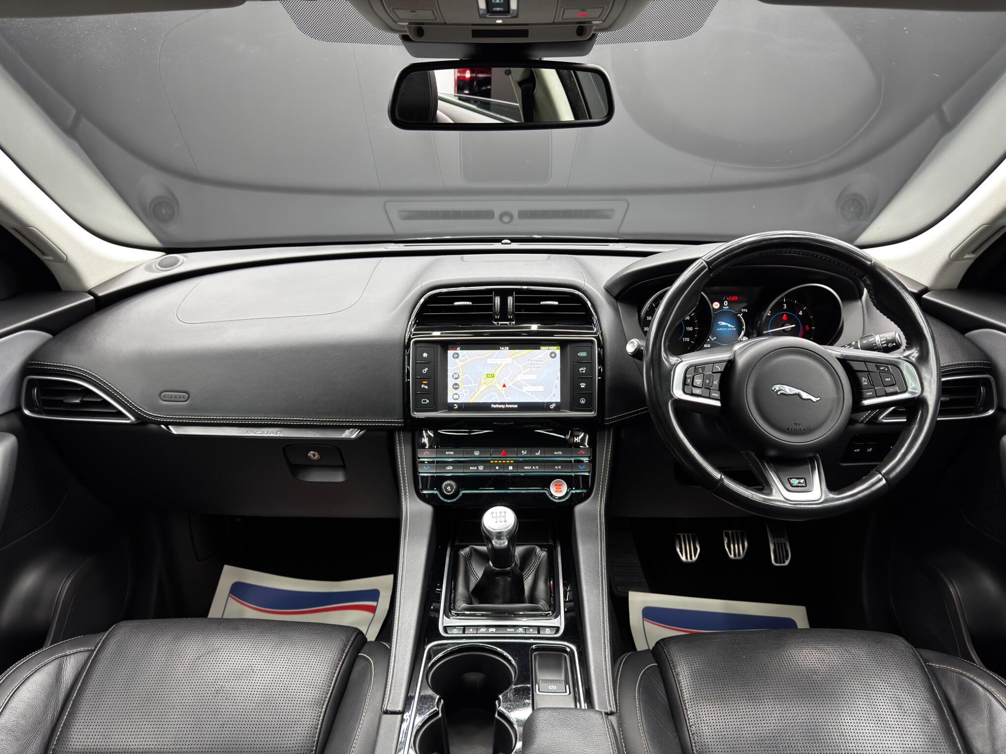 Jaguar F-PACE 2.0 D180 R-Sport AWD Euro 6 (s/s) 5dr 5dr Manual 2025