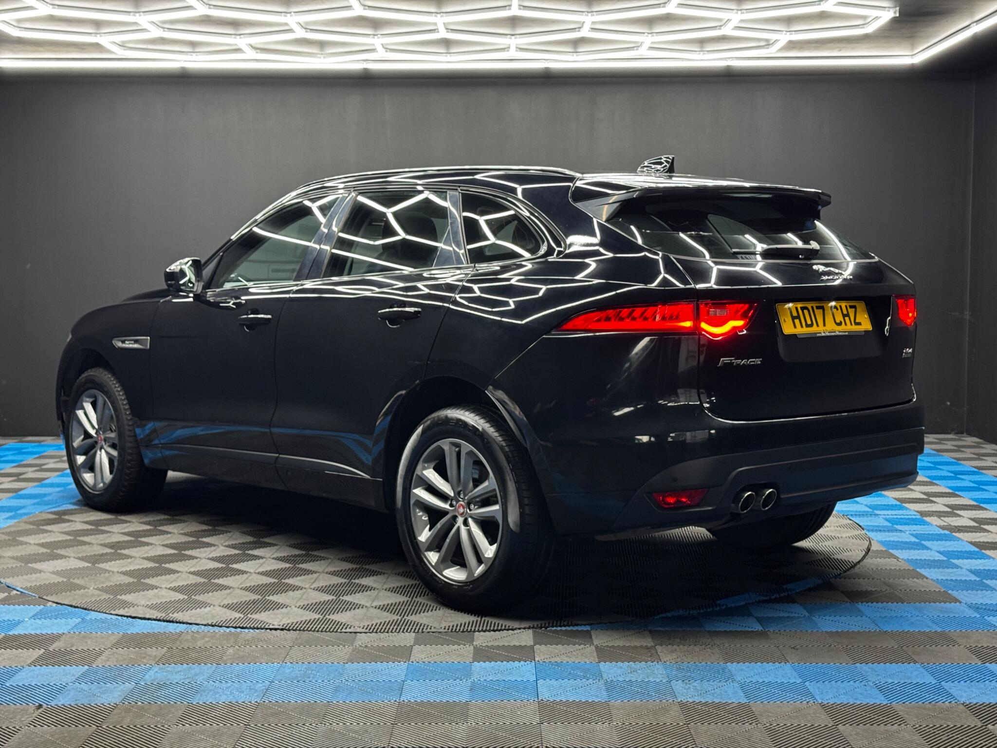 Jaguar F-PACE 2.0 D180 R-Sport AWD Euro 6 (s/s) 5dr 5dr Manual 2025