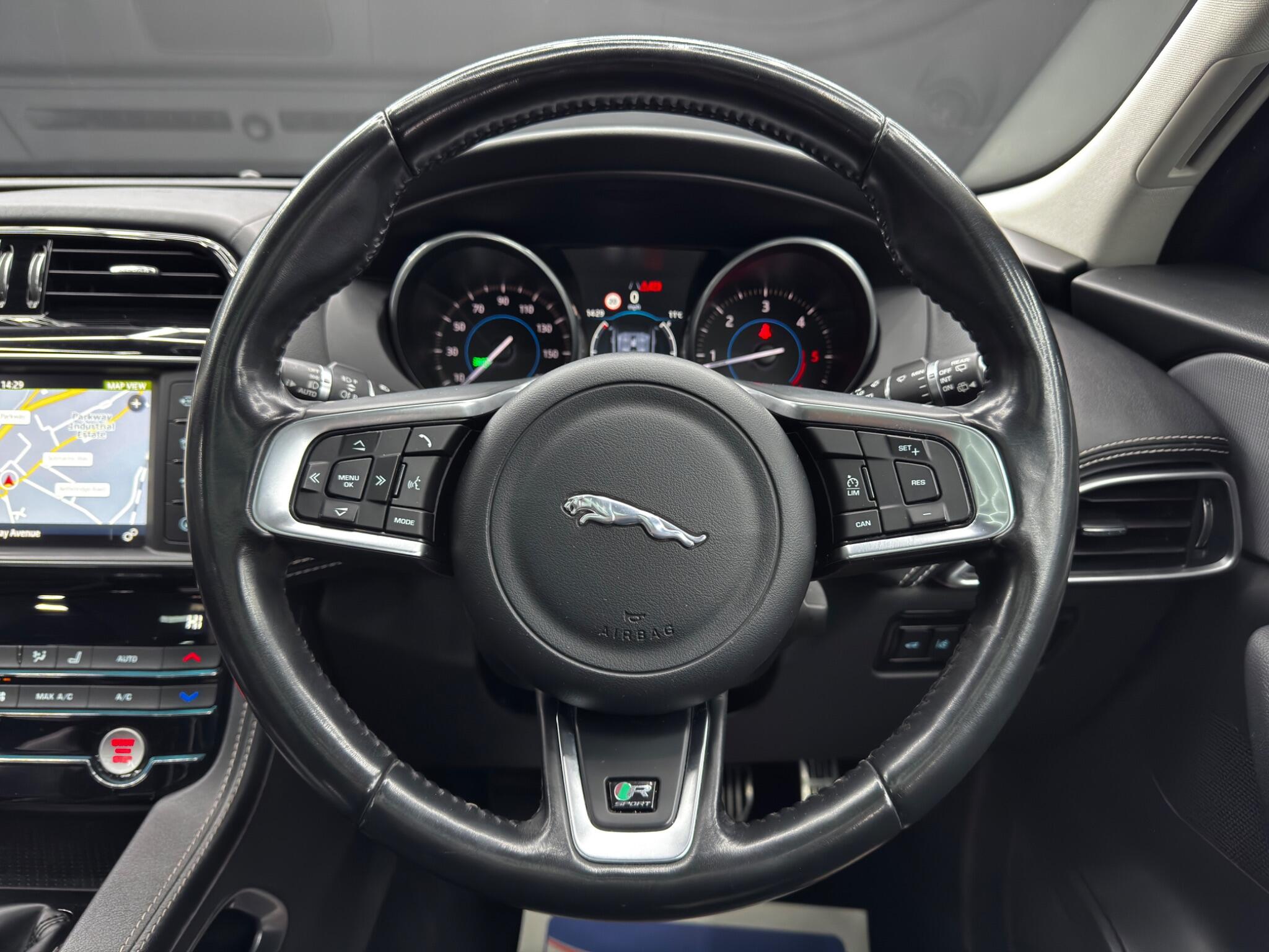 Jaguar F-PACE 2.0 D180 R-Sport AWD Euro 6 (s/s) 5dr 5dr Manual 2025