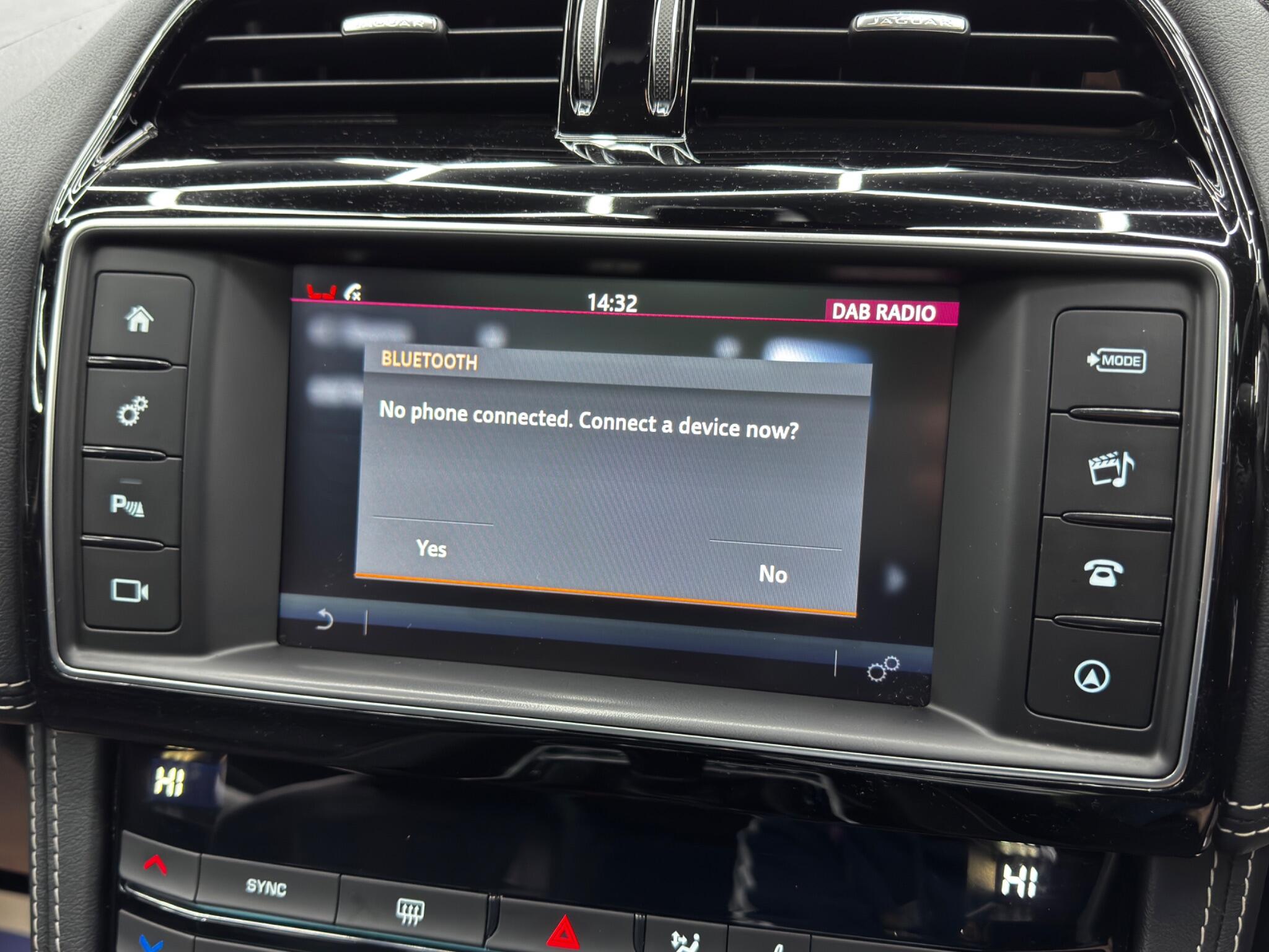 Jaguar F-PACE 2.0 D180 R-Sport AWD Euro 6 (s/s) 5dr 5dr Manual 2025