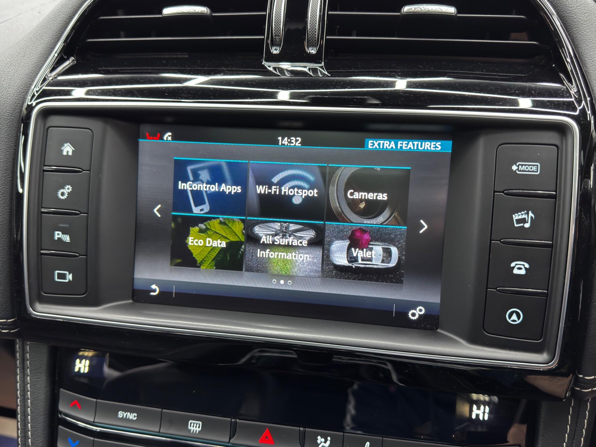 Jaguar F-PACE 2.0 D180 R-Sport AWD Euro 6 (s/s) 5dr 5dr Manual 2025