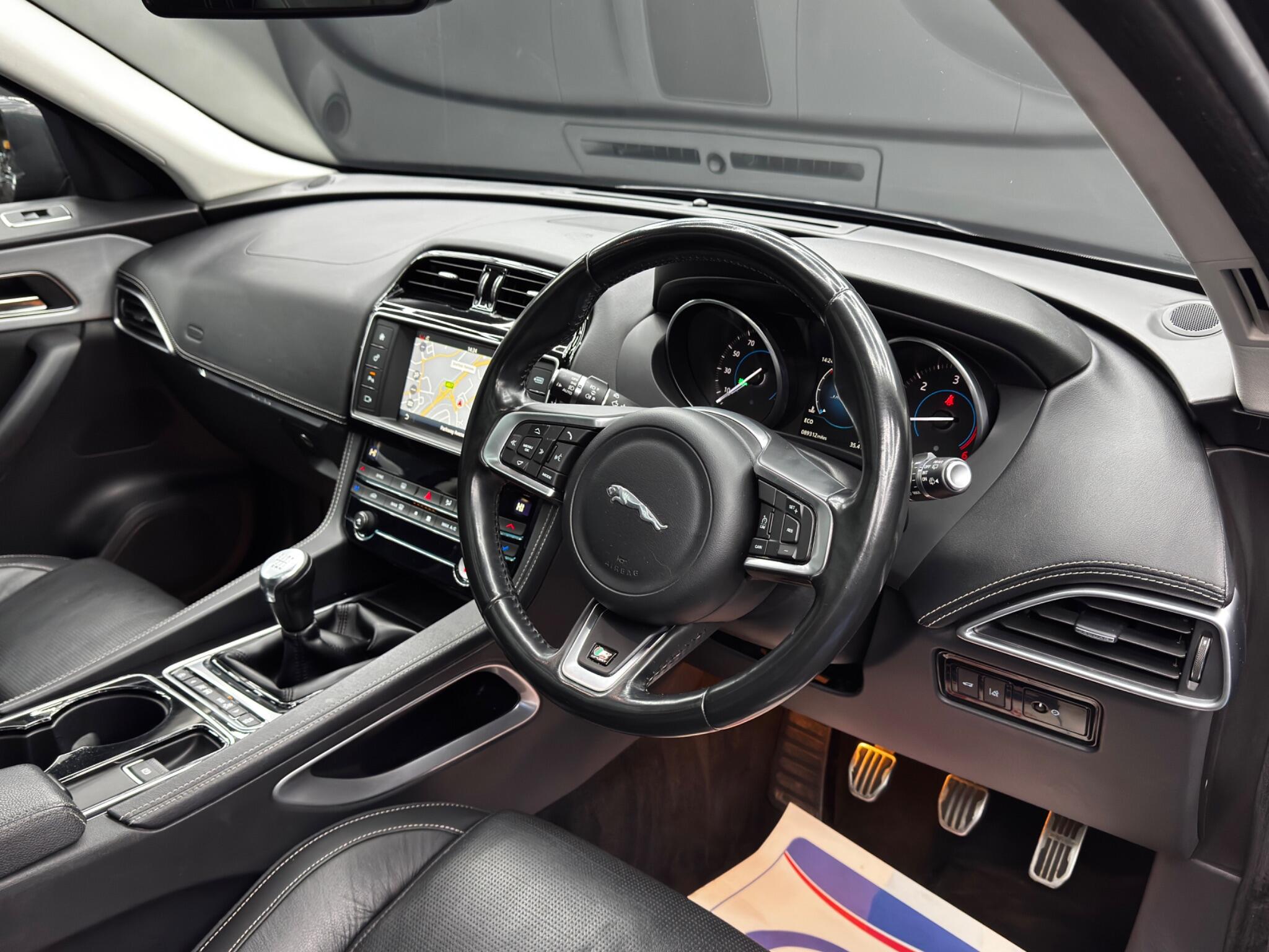 Jaguar F-PACE 2.0 D180 R-Sport AWD Euro 6 (s/s) 5dr 5dr Manual 2025