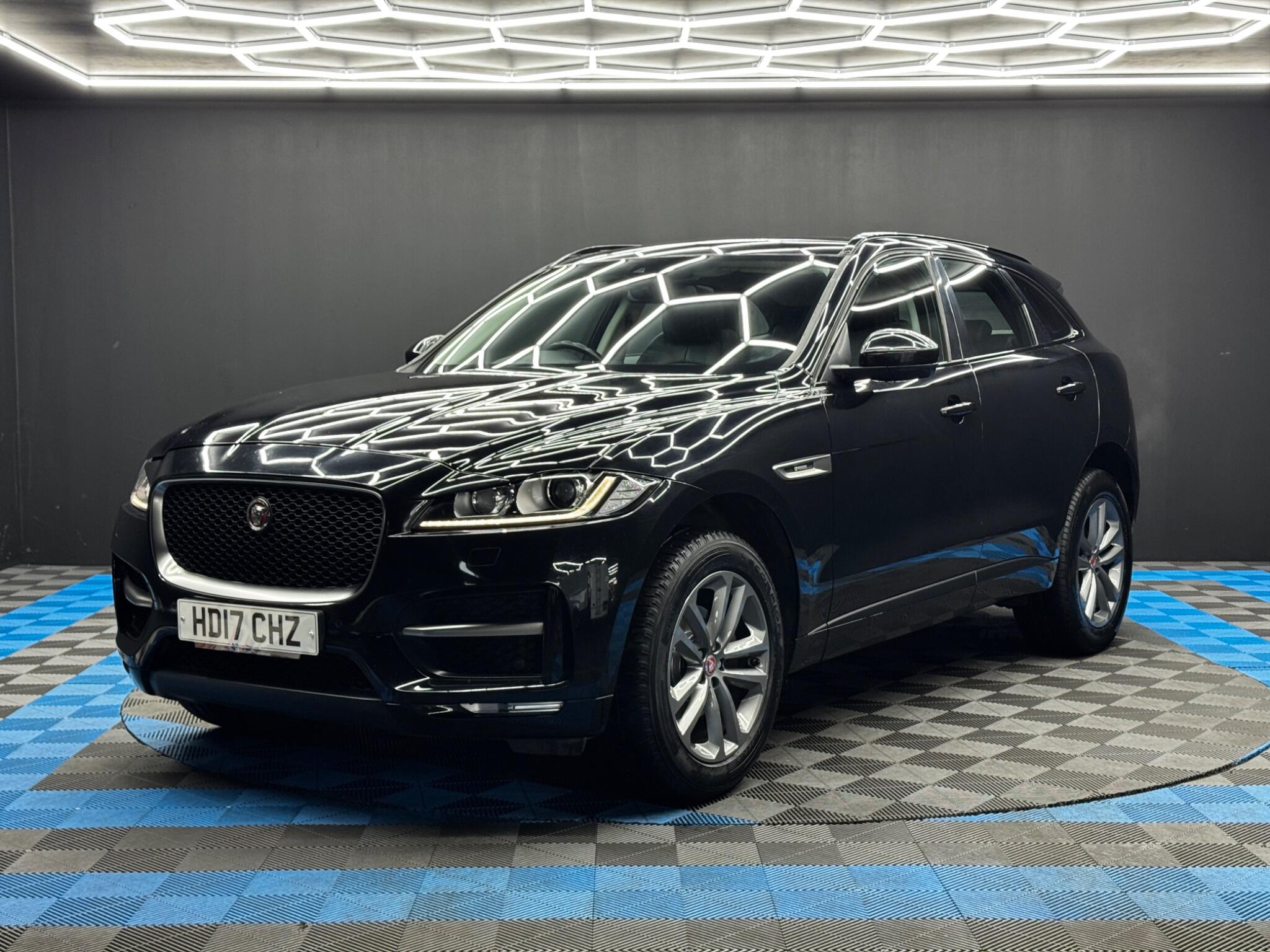 Jaguar F-PACE 2.0 D180 R-Sport AWD Euro 6 (s/s) 5dr 5dr Manual 2025