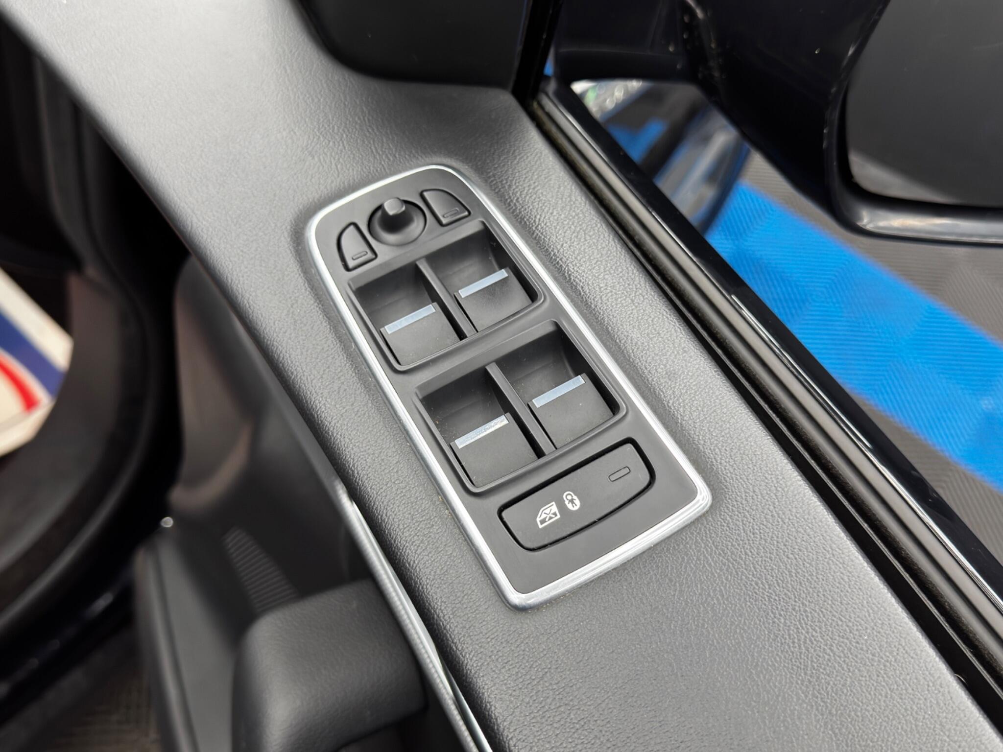 Jaguar F-PACE 2.0 D180 R-Sport AWD Euro 6 (s/s) 5dr 5dr Manual 2025