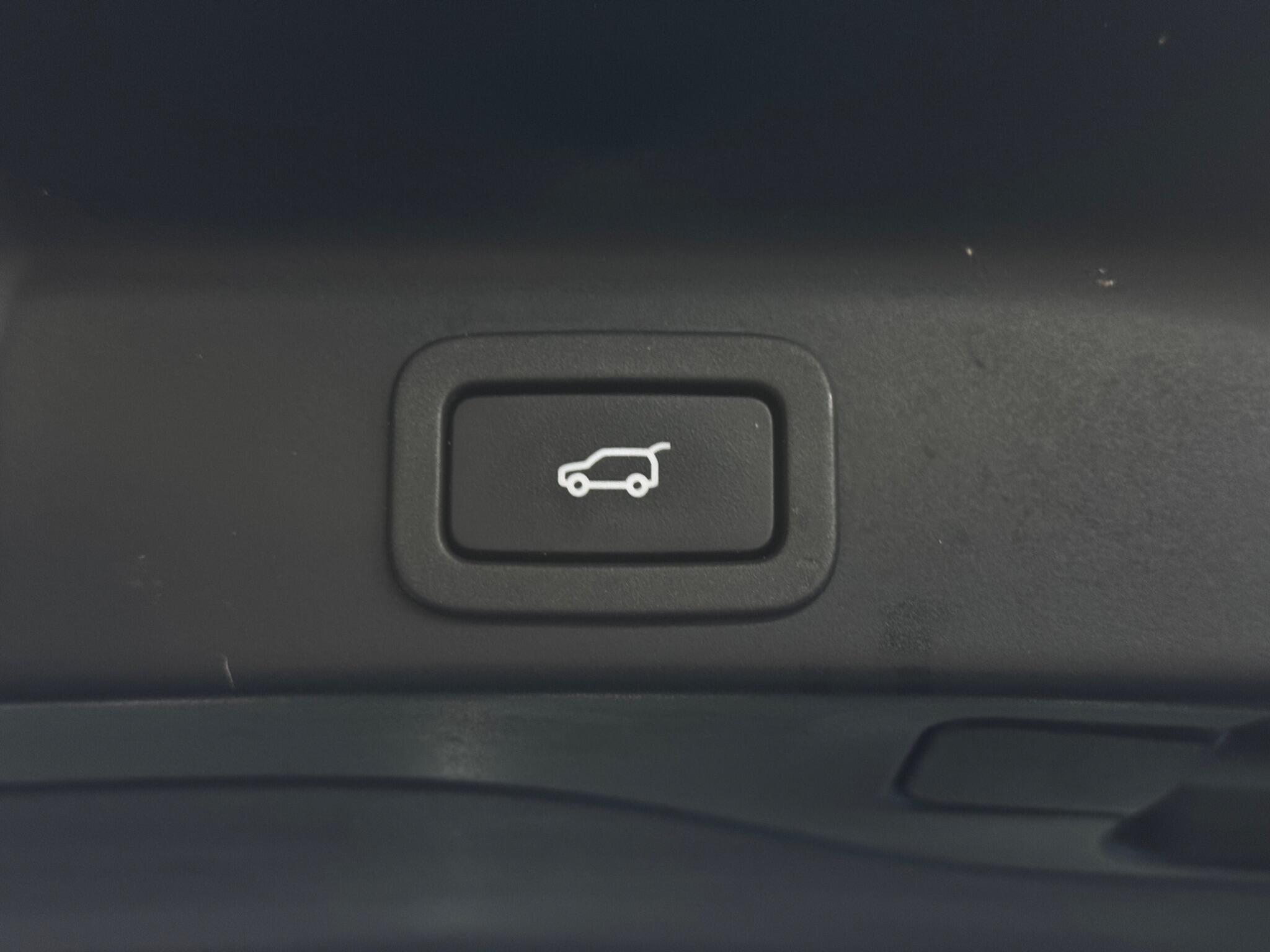 Jaguar F-PACE 2.0 D180 R-Sport AWD Euro 6 (s/s) 5dr 5dr Manual 2025