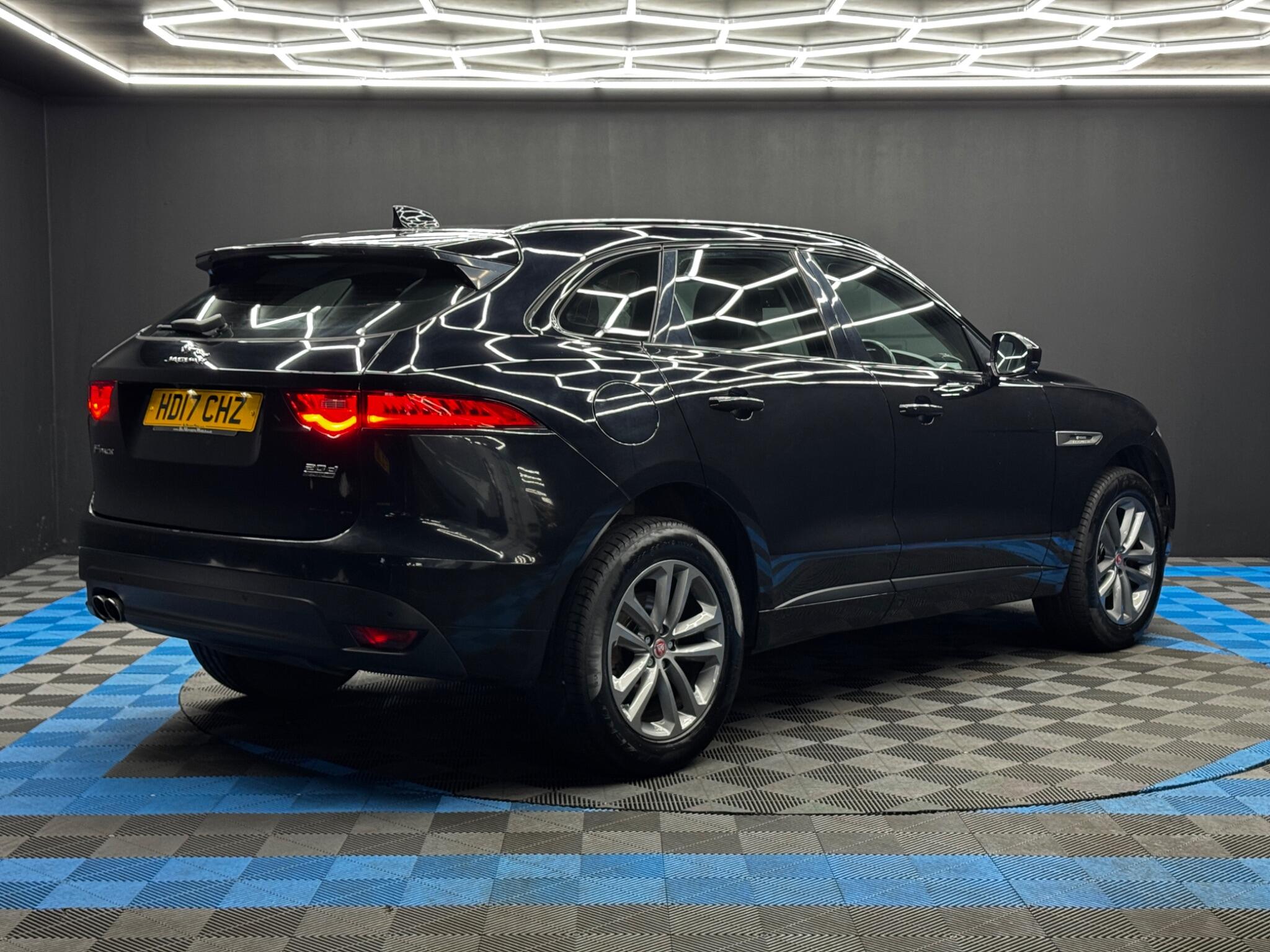 Jaguar F-PACE 2.0 D180 R-Sport AWD Euro 6 (s/s) 5dr 5dr Manual 2025