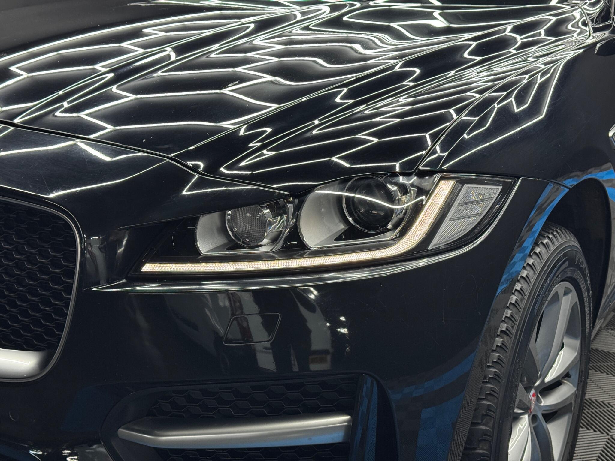 Jaguar F-PACE 2.0 D180 R-Sport AWD Euro 6 (s/s) 5dr 5dr Manual 2025