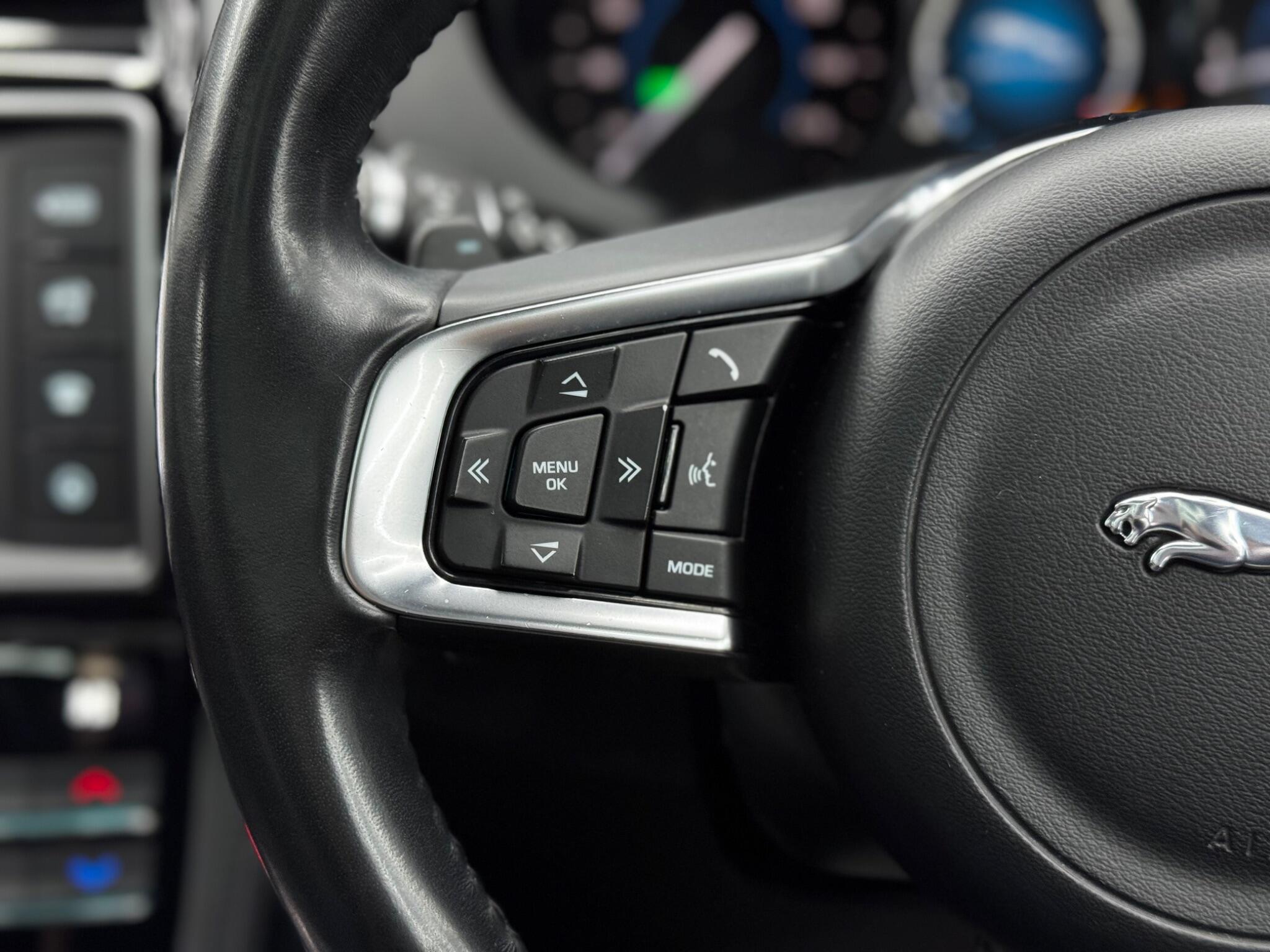 Jaguar F-PACE 2.0 D240 Prestige Auto AWD Euro 6 (s/s) 5dr 5dr Automatic 2025