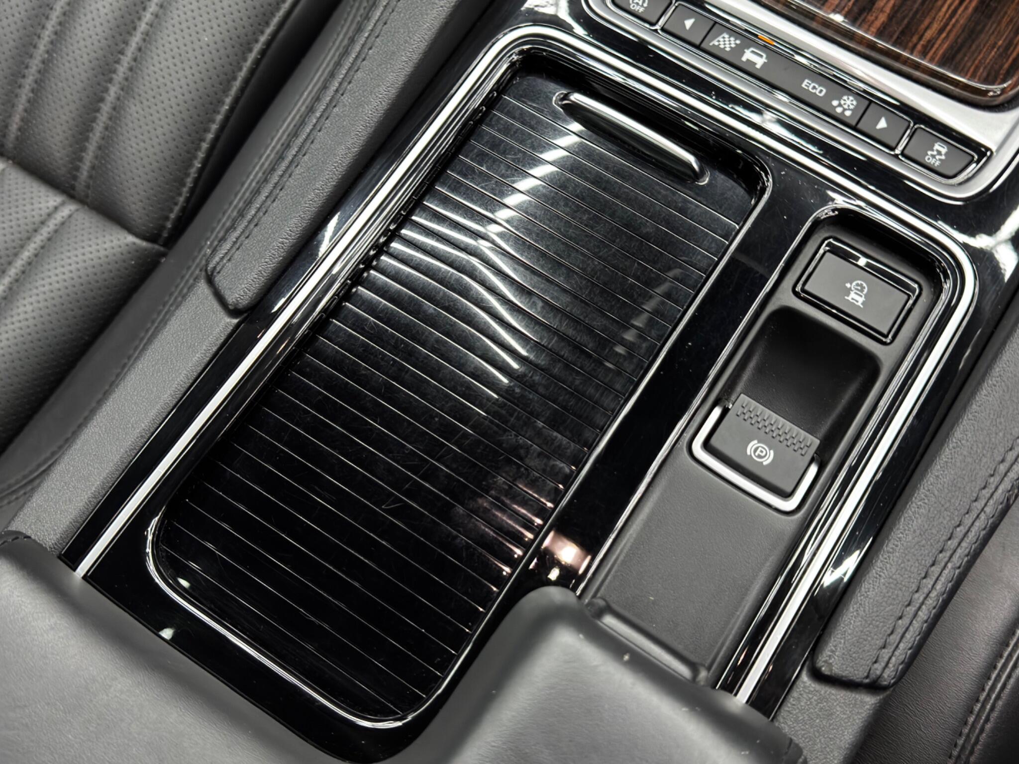 Jaguar F-PACE 2.0 D240 Prestige Auto AWD Euro 6 (s/s) 5dr 5dr Automatic 2025