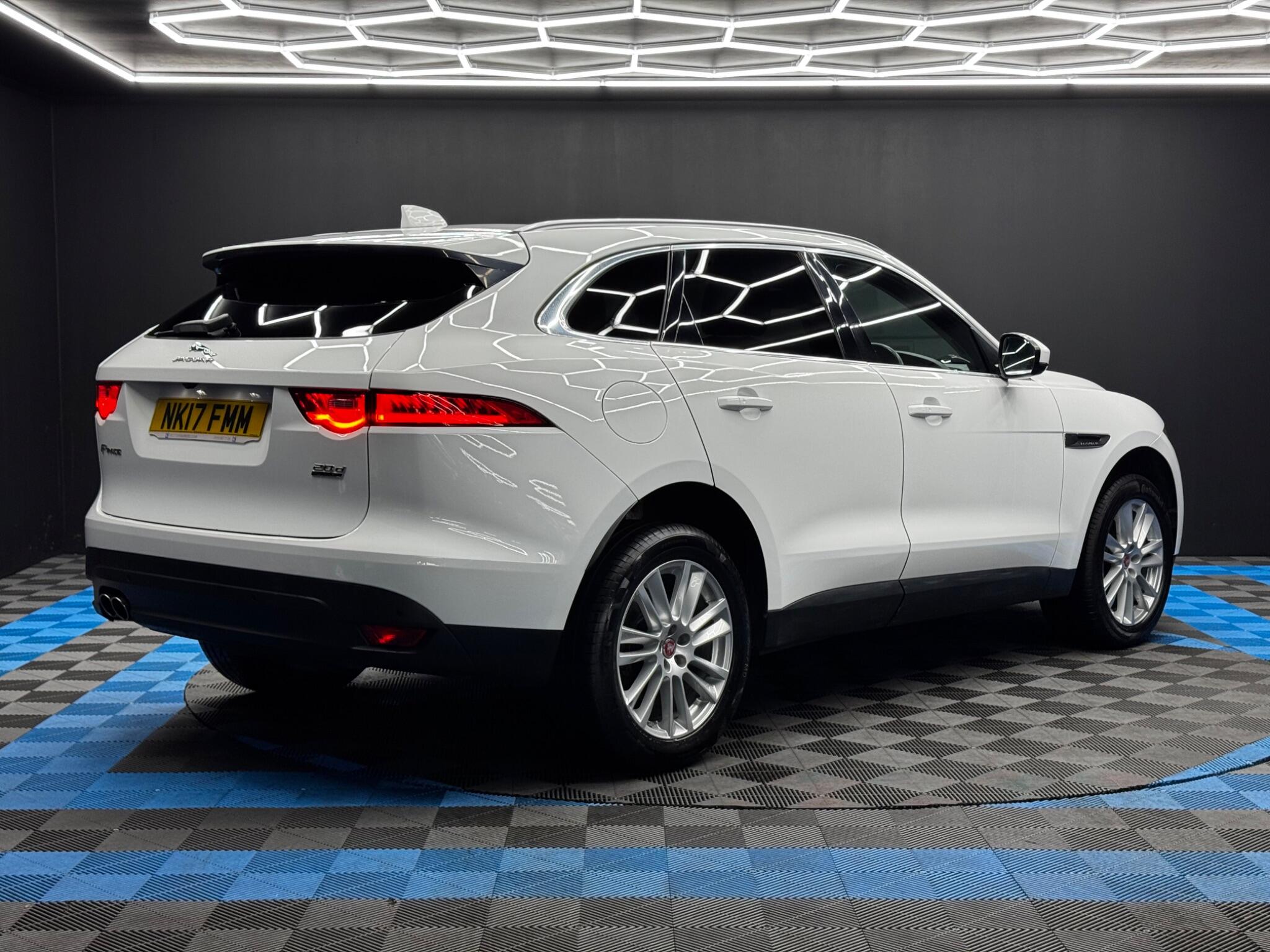 Jaguar F-PACE 2.0 D240 Prestige Auto AWD Euro 6 (s/s) 5dr 5dr Automatic 2025