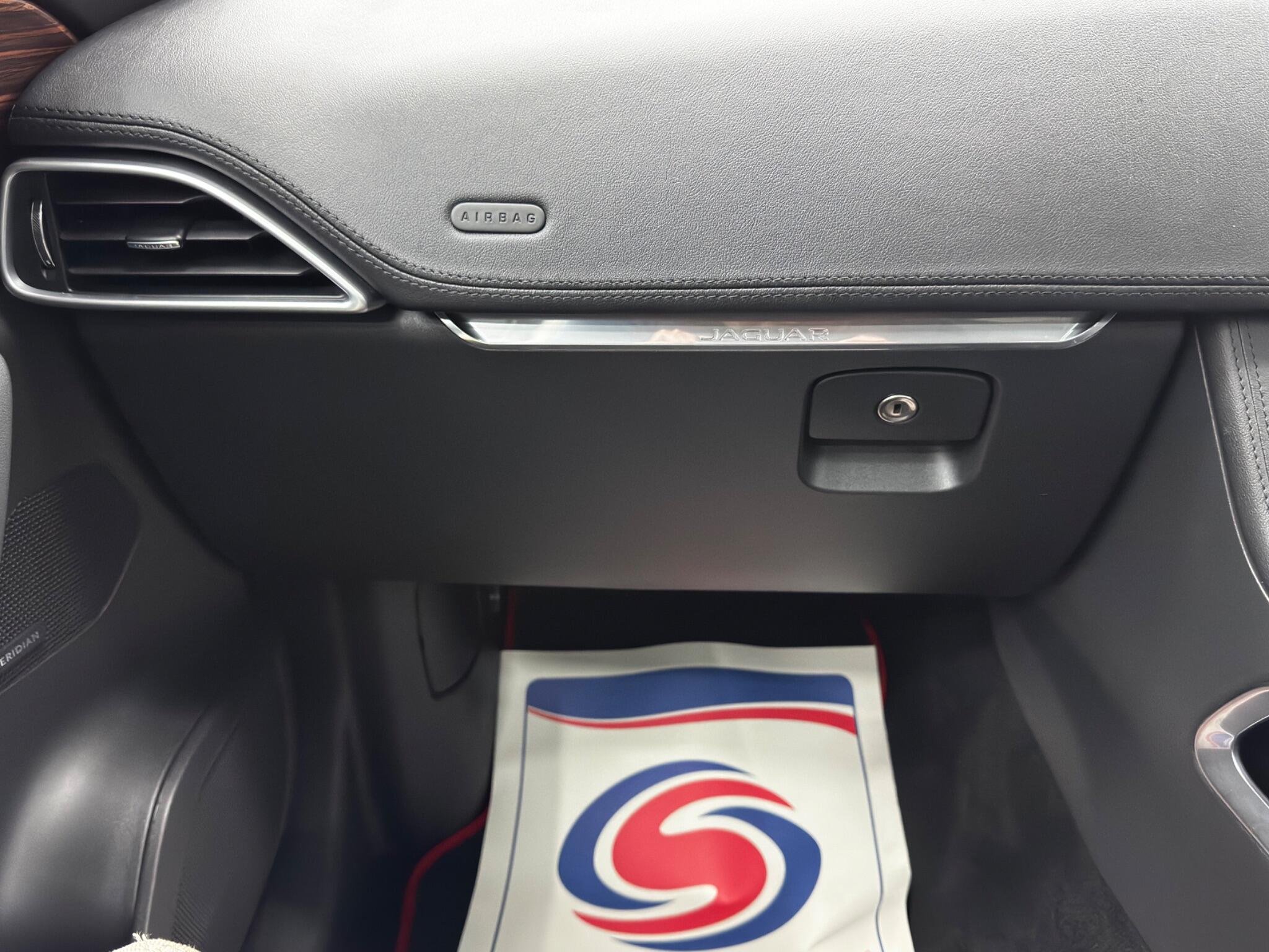 Jaguar F-PACE 2.0 D240 Prestige Auto AWD Euro 6 (s/s) 5dr 5dr Automatic 2025