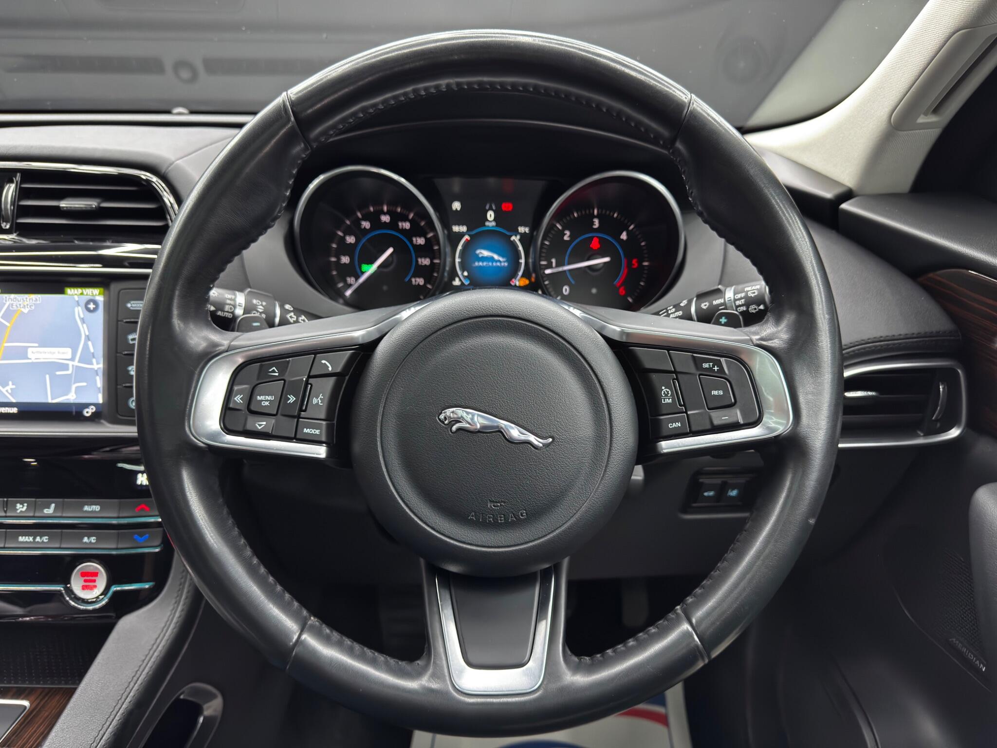 Jaguar F-PACE 2.0 D240 Prestige Auto AWD Euro 6 (s/s) 5dr 5dr Automatic 2025