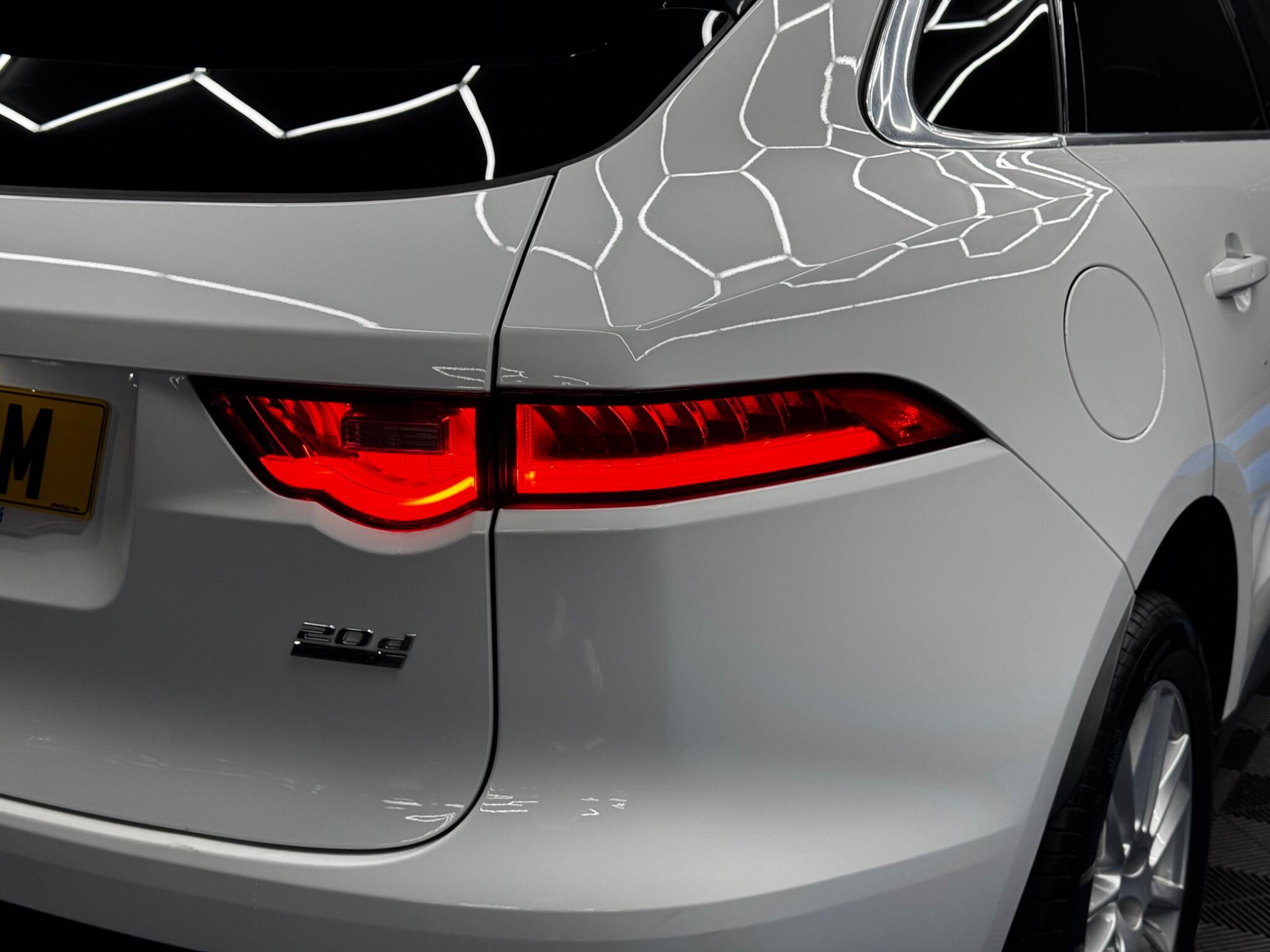 Jaguar F-PACE 2.0 D240 Prestige Auto AWD Euro 6 (s/s) 5dr 5dr Automatic 2025