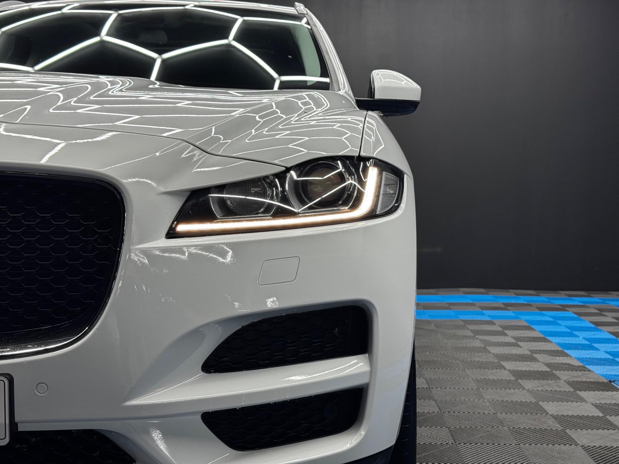 Jaguar F-PACE 2.0 D240 Prestige Auto AWD Euro 6 (s/s) 5dr 5dr Automatic 2025