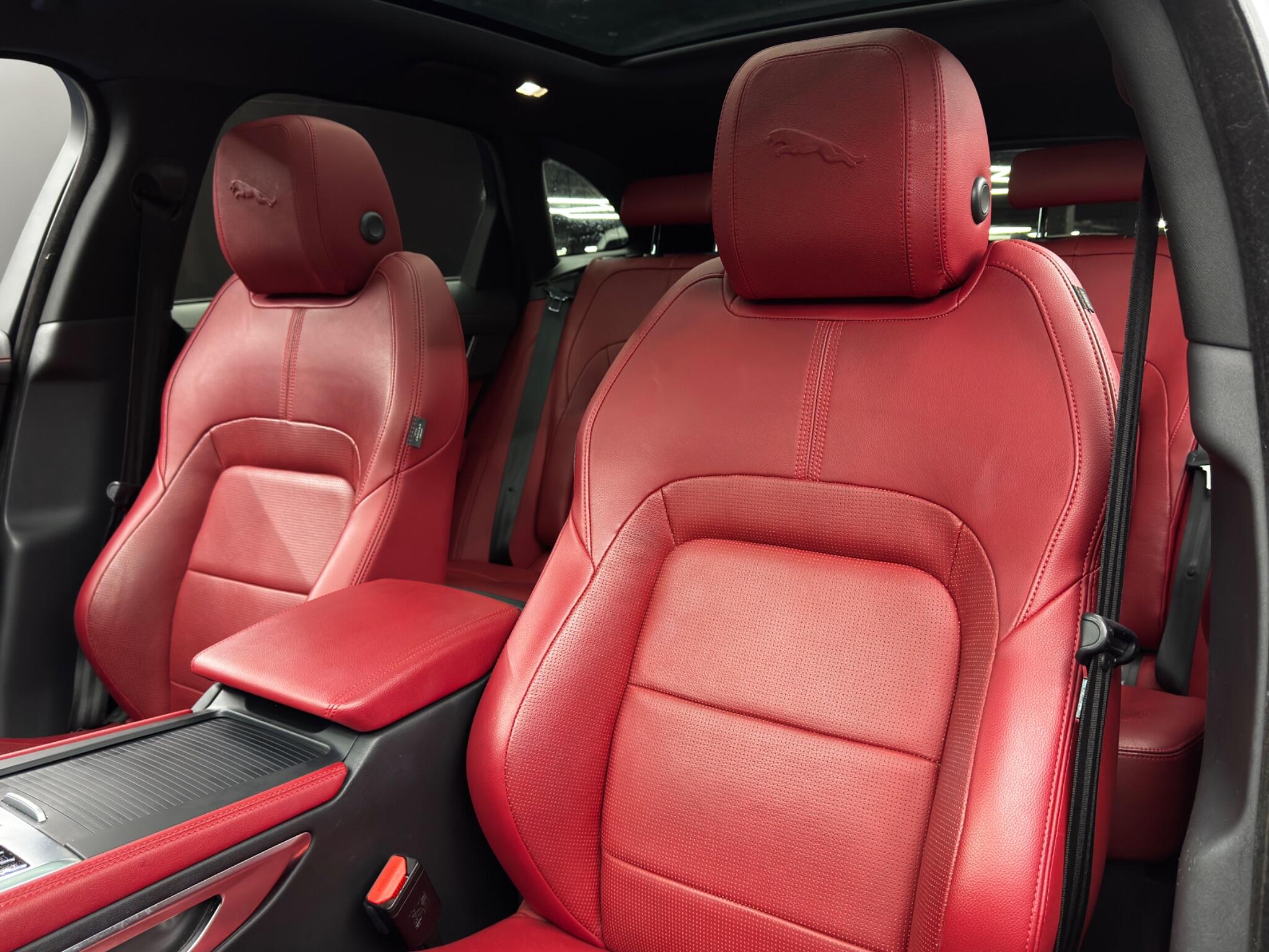 Jaguar F-PACE 2.0 P400e 17.1kWh R-Dynamic Black Auto AWD Euro 6 (s/s) 5dr 5dr Automatic 2026