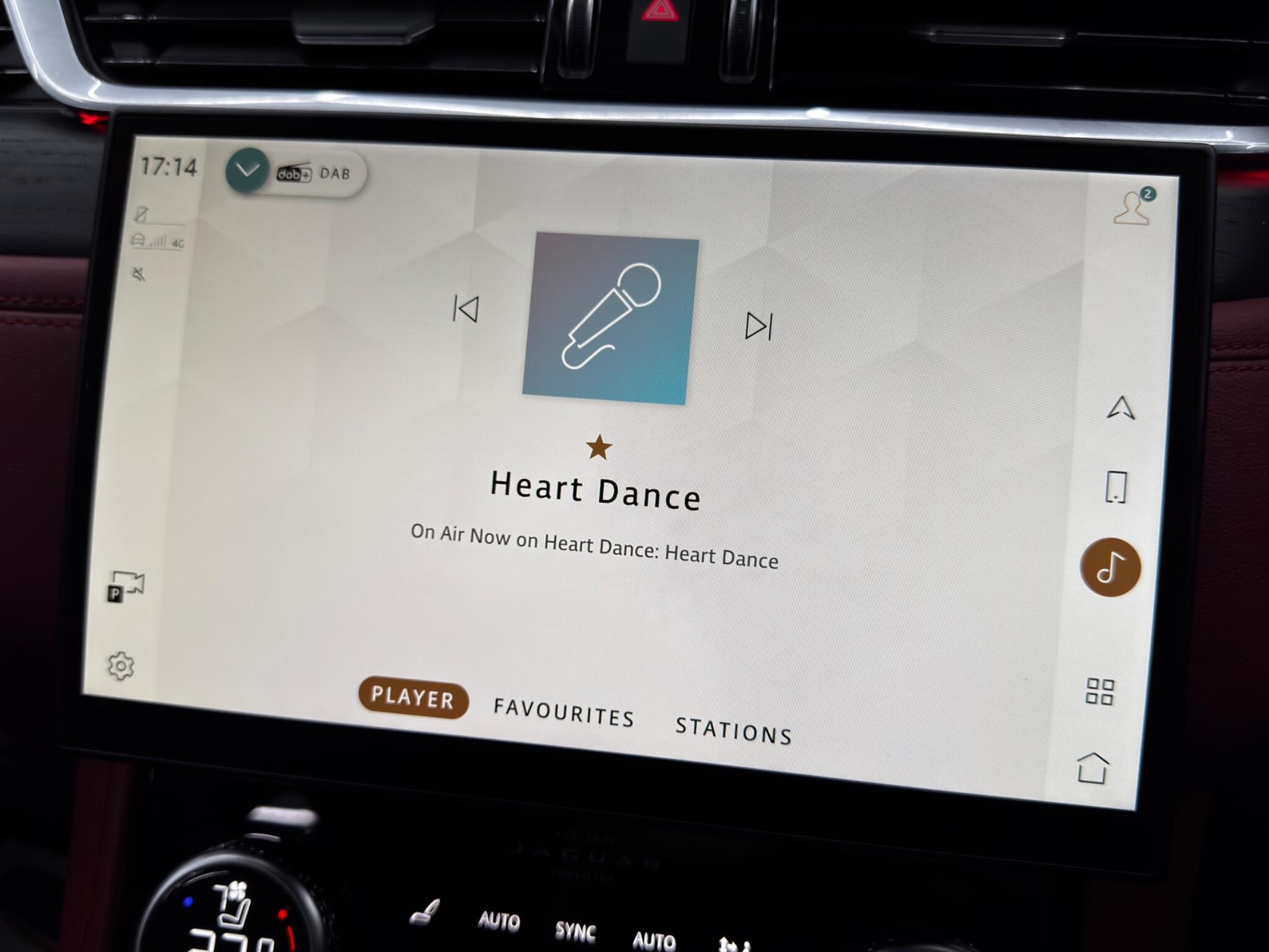 Jaguar F-PACE 2.0 P400e 17.1kWh R-Dynamic Black Auto AWD Euro 6 (s/s) 5dr 5dr Automatic 2026