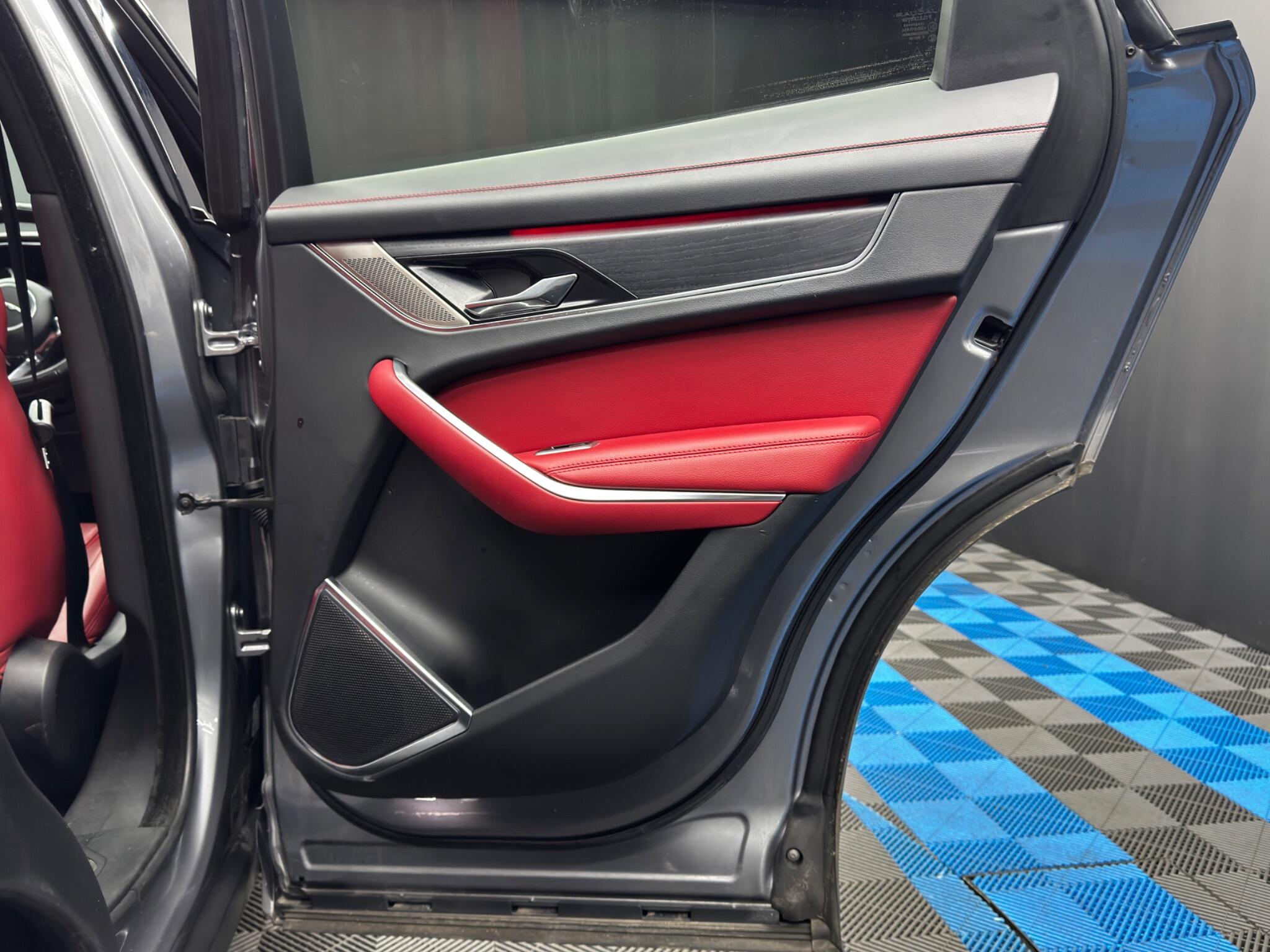 Jaguar F-PACE 2.0 P400e 17.1kWh R-Dynamic Black Auto AWD Euro 6 (s/s) 5dr 5dr Automatic 2026