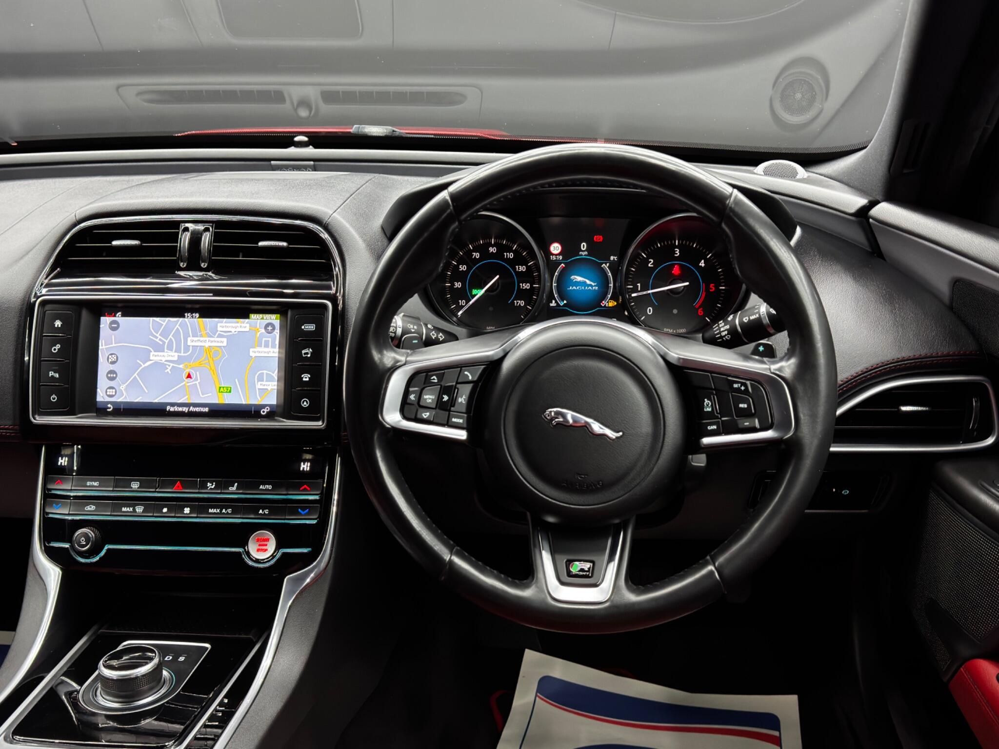 Jaguar XE 2.0d R-Sport Auto Euro 6 (s/s) 4dr 4dr Automatic 2025