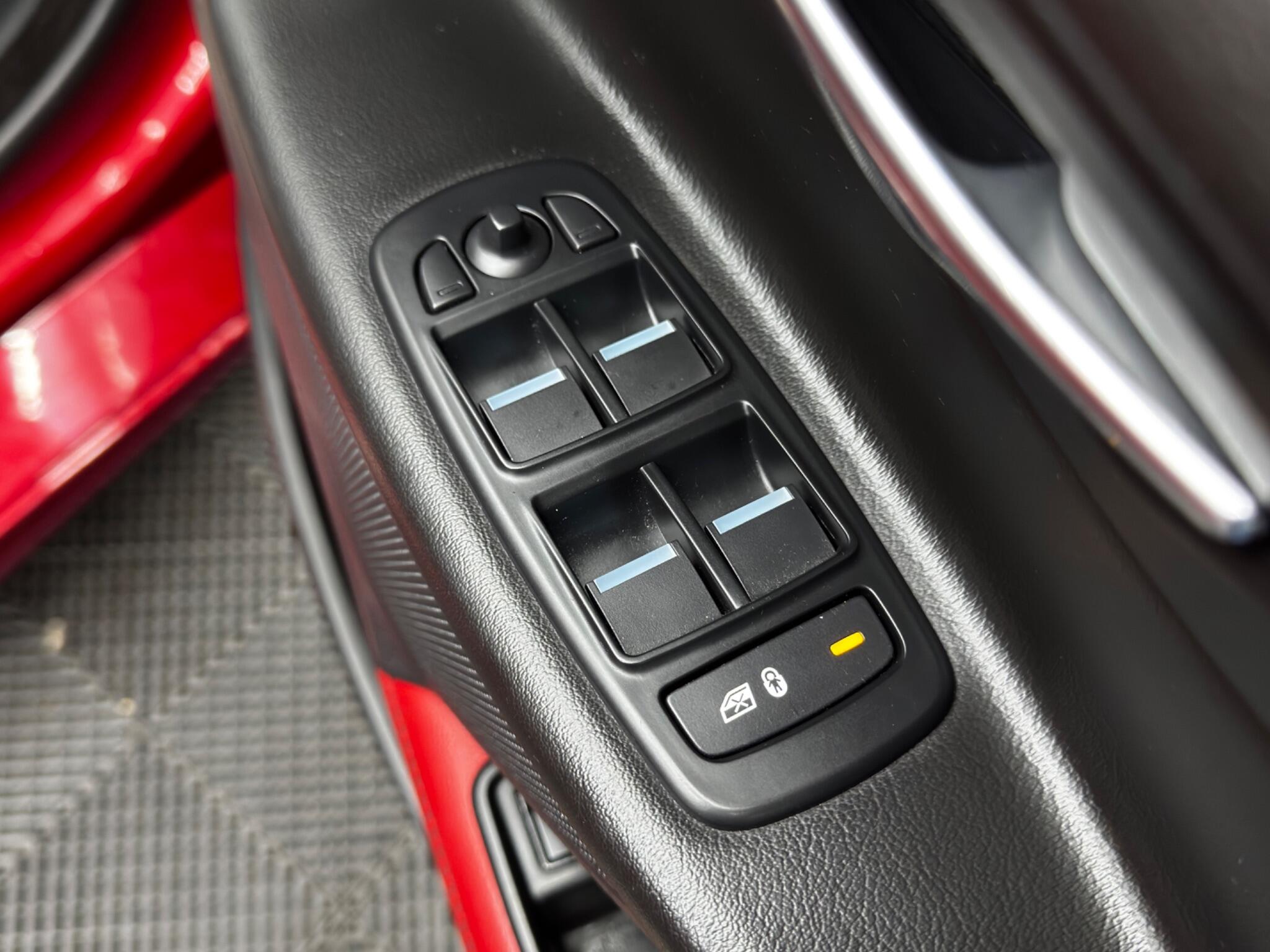 Jaguar XE 2.0d R-Sport Auto Euro 6 (s/s) 4dr 4dr Automatic 2025