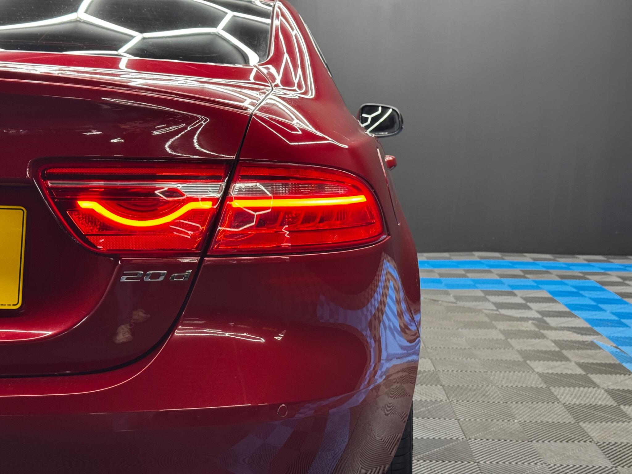 Jaguar XE 2.0d R-Sport Auto Euro 6 (s/s) 4dr 4dr Automatic 2025