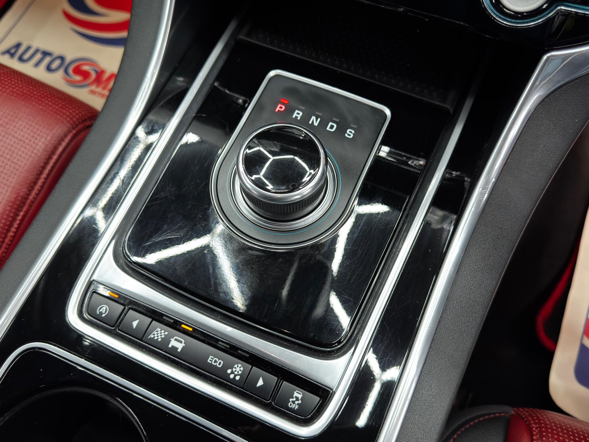 Jaguar XE 2.0d R-Sport Auto Euro 6 (s/s) 4dr 4dr Automatic 2025