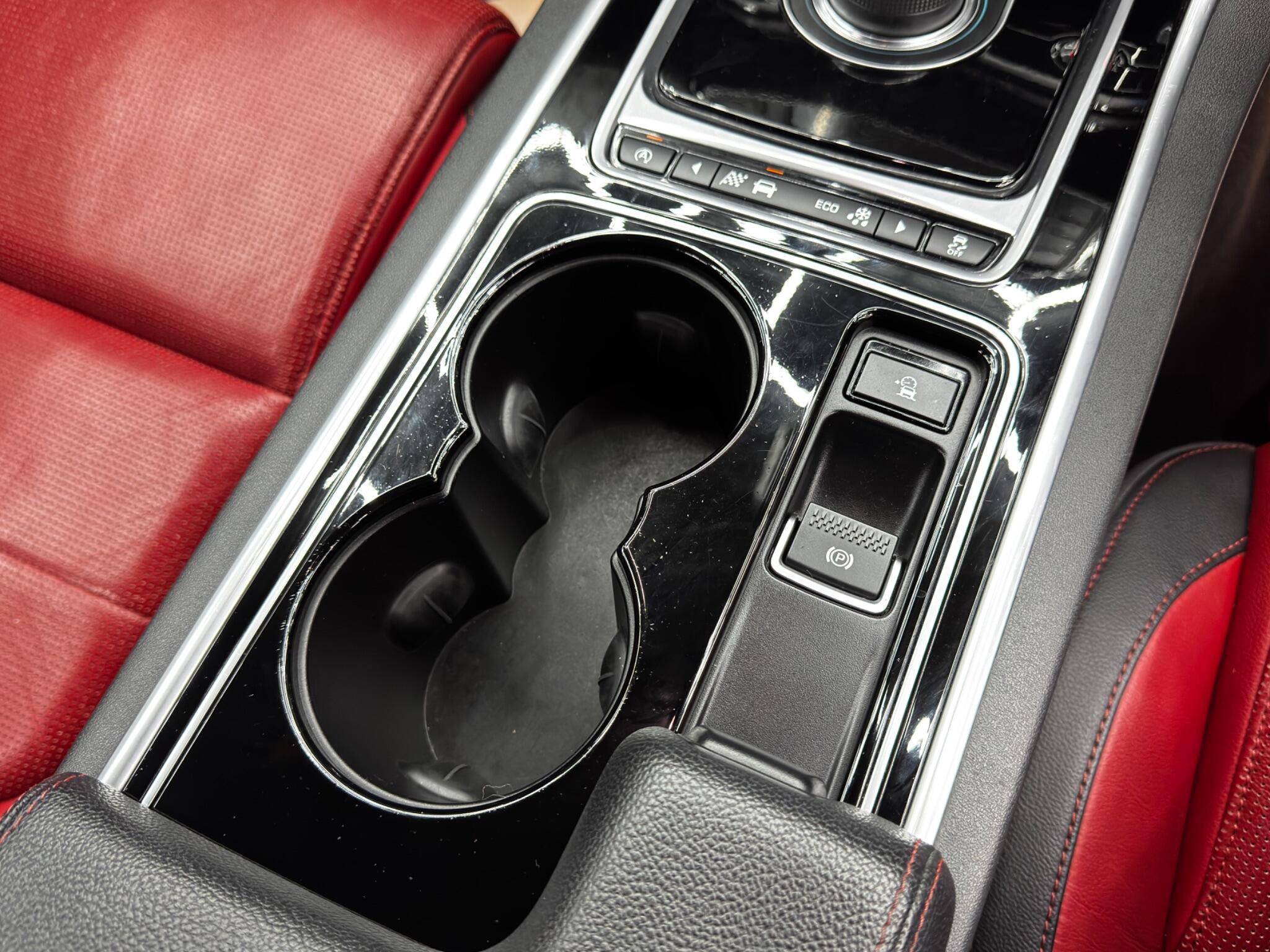 Jaguar XE 2.0d R-Sport Auto Euro 6 (s/s) 4dr 4dr Automatic 2025