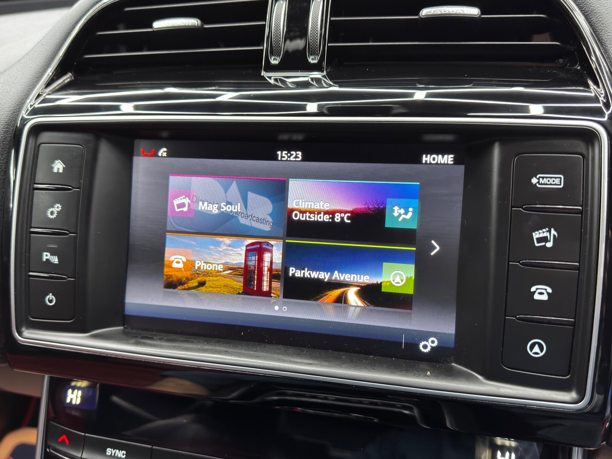 Jaguar XE 2.0d R-Sport Auto Euro 6 (s/s) 4dr 4dr Automatic 2025