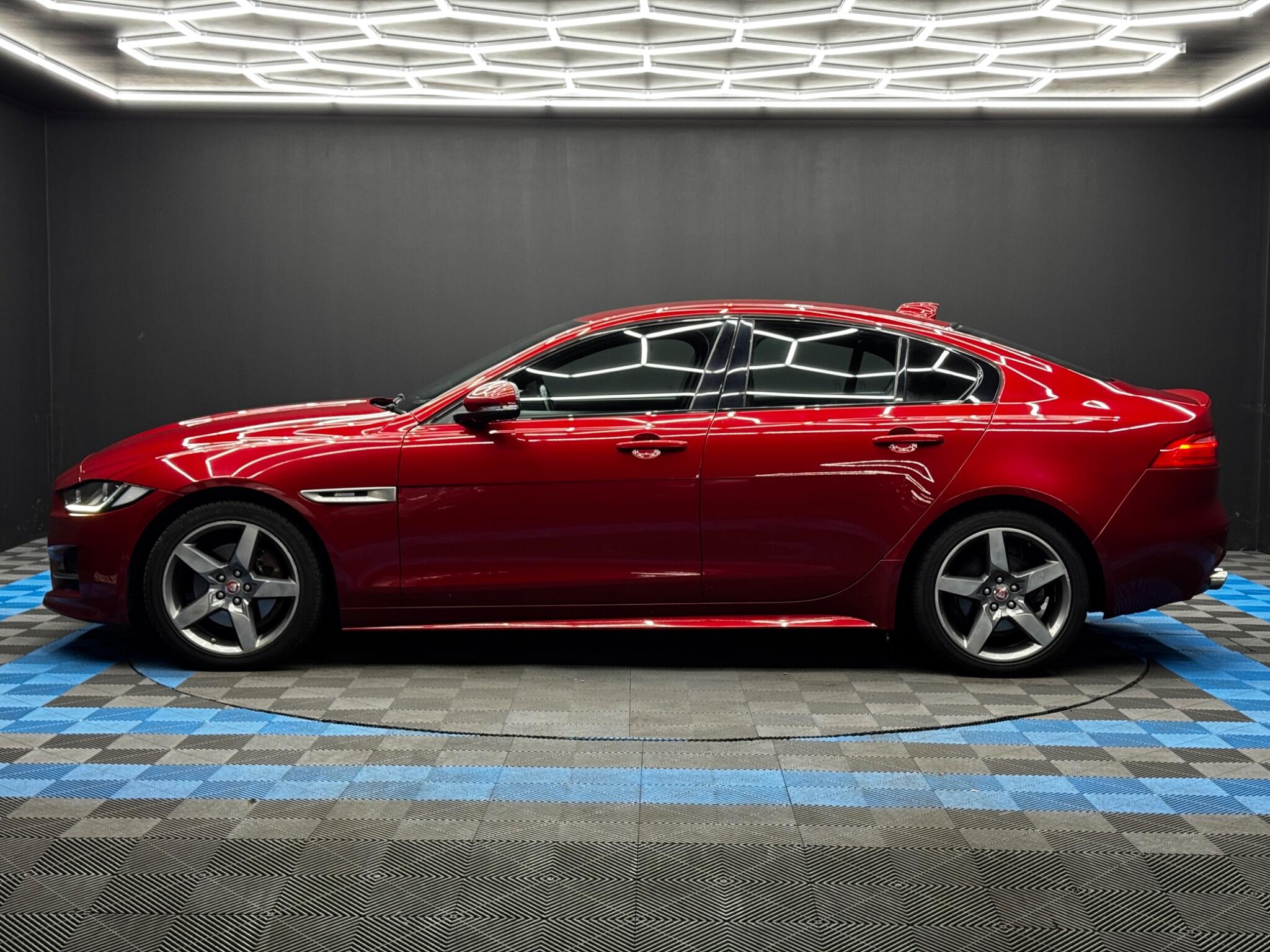 Jaguar XE 2.0d R-Sport Auto Euro 6 (s/s) 4dr 4dr Automatic 2025