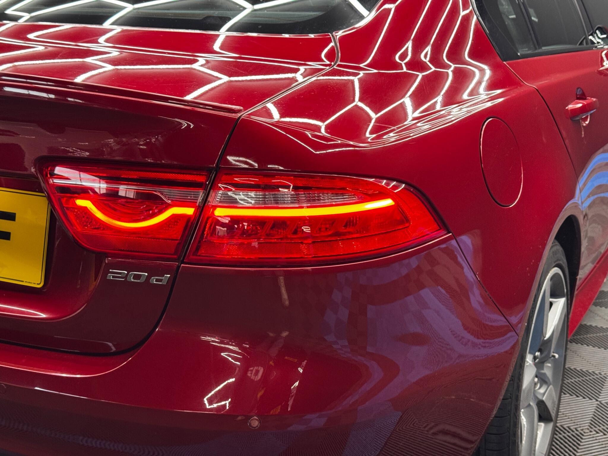 Jaguar XE 2.0d R-Sport Auto Euro 6 (s/s) 4dr 4dr Automatic 2025