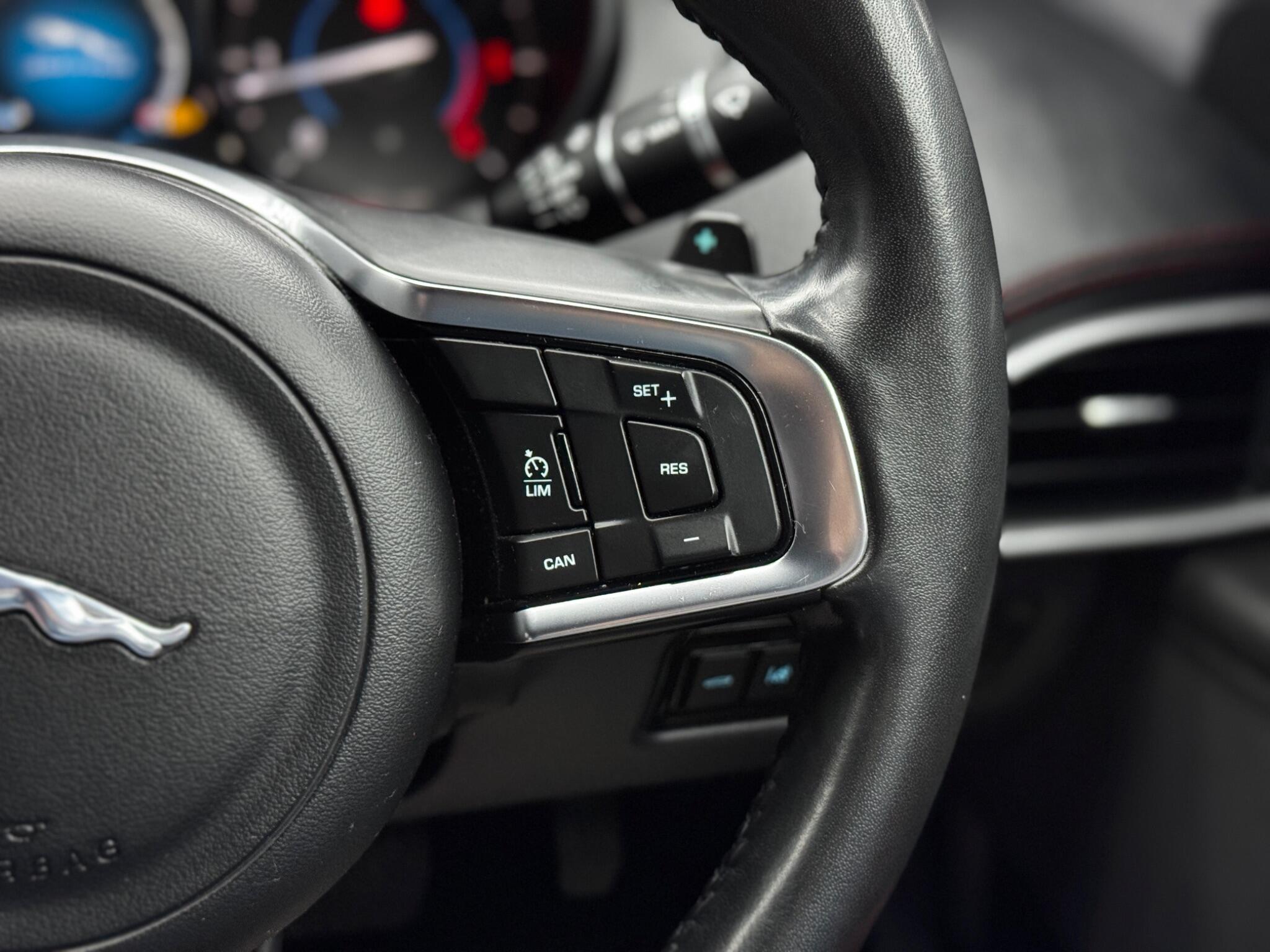 Jaguar XE 2.0d R-Sport Auto Euro 6 (s/s) 4dr 4dr Automatic 2025