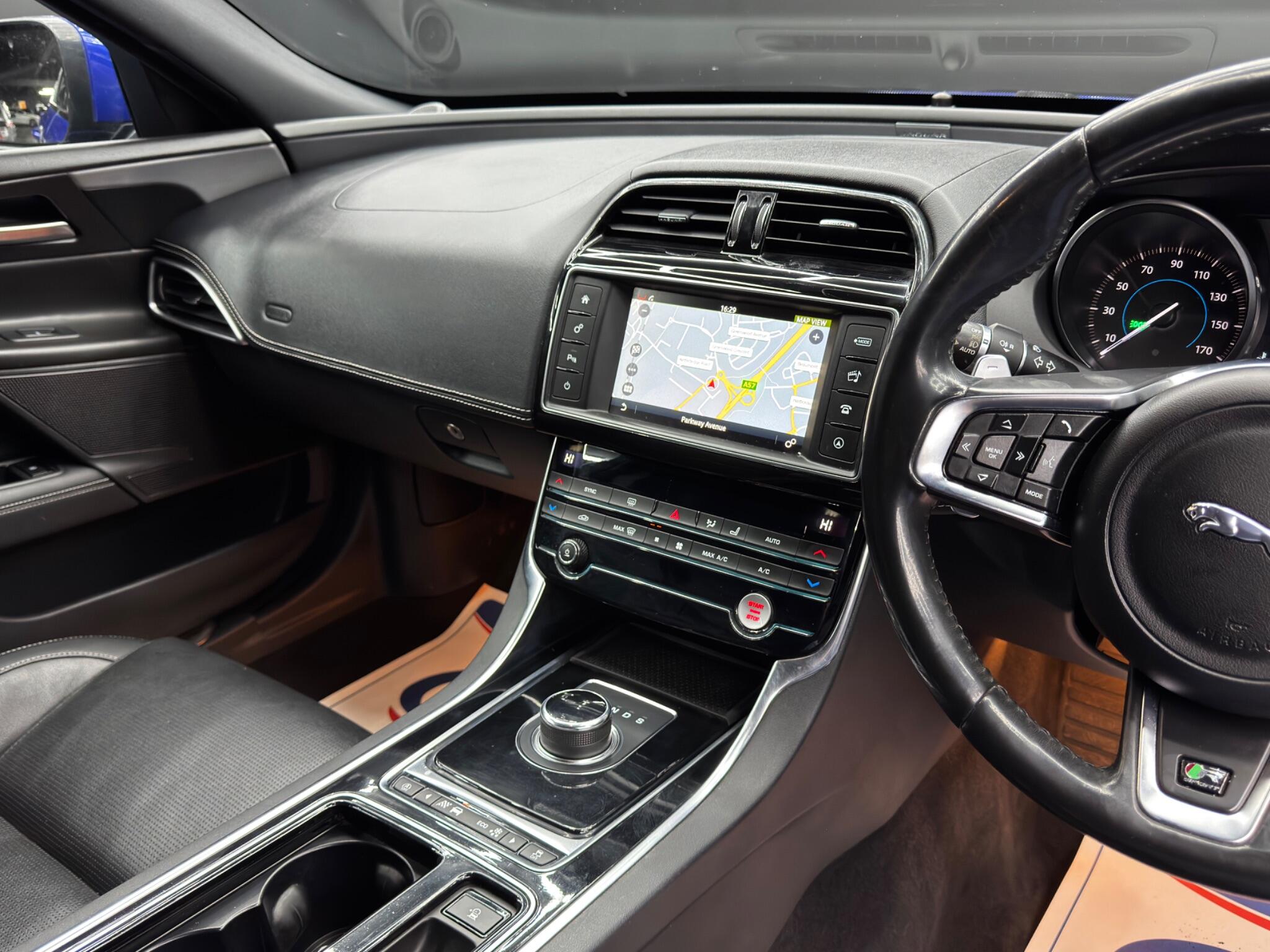 Jaguar XE 2.0d R-Sport Auto Euro 6 (s/s) 4dr 4dr Automatic 2026