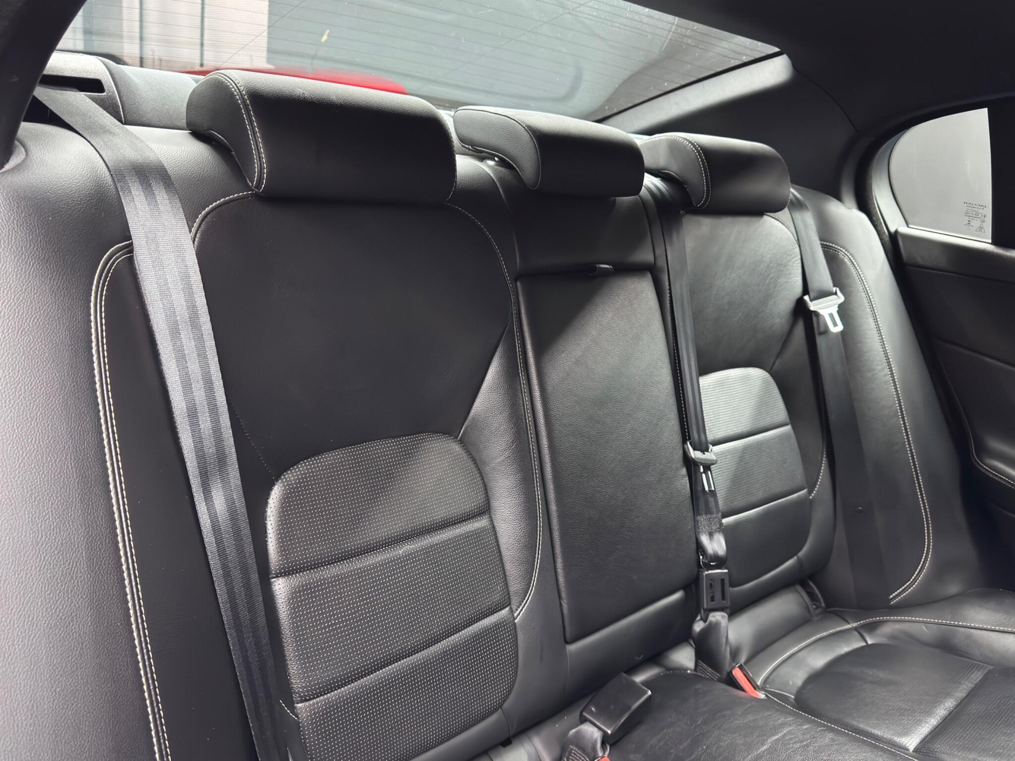 Jaguar XE 2.0d R-Sport Auto Euro 6 (s/s) 4dr 4dr Automatic 2026